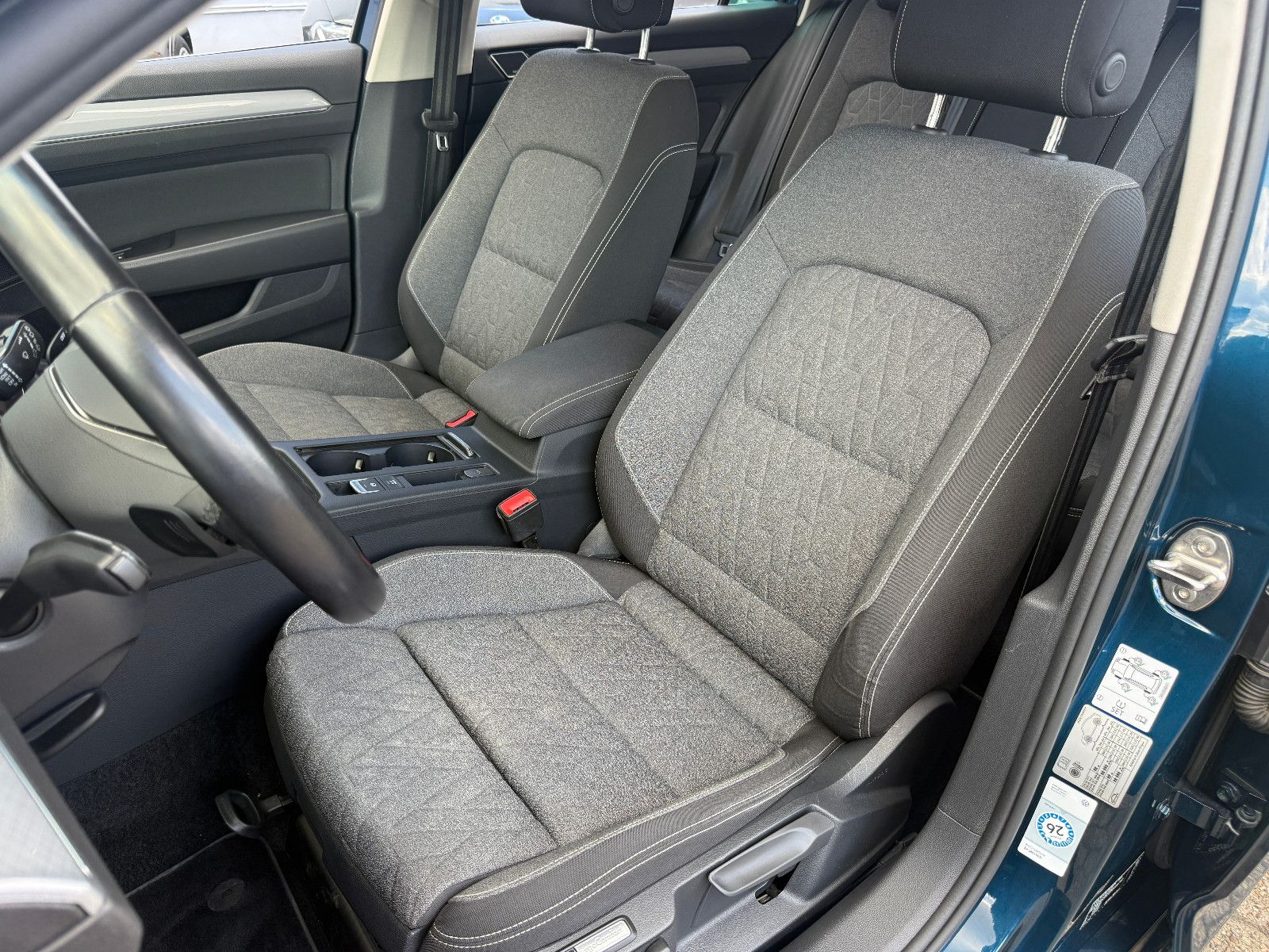 Fahrzeugabbildung Volkswagen Passat Variant Business*ACC*Headup*Harmann Kardo