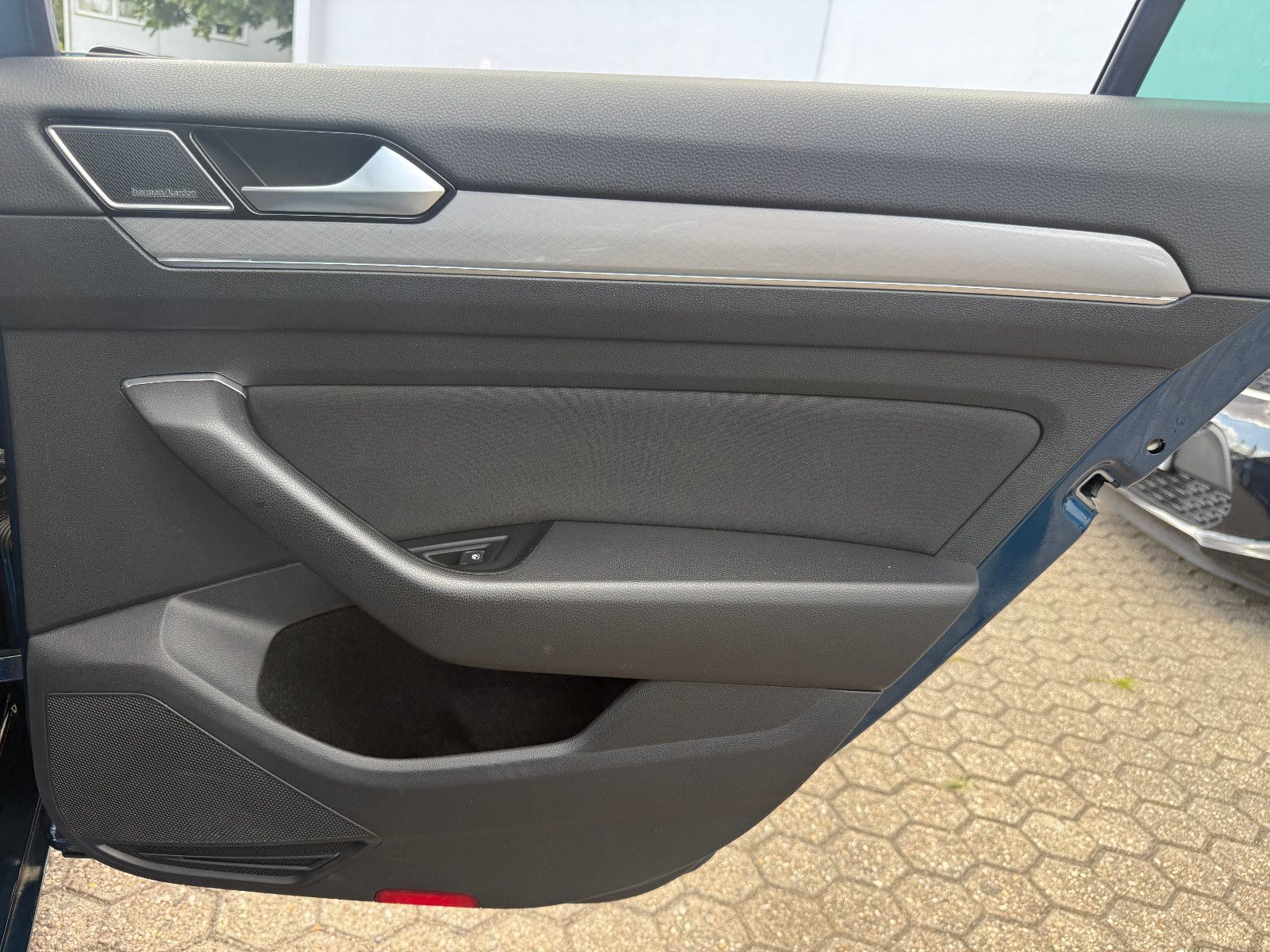 Fahrzeugabbildung Volkswagen Passat Variant Business*ACC*Headup*Harmann Kardo
