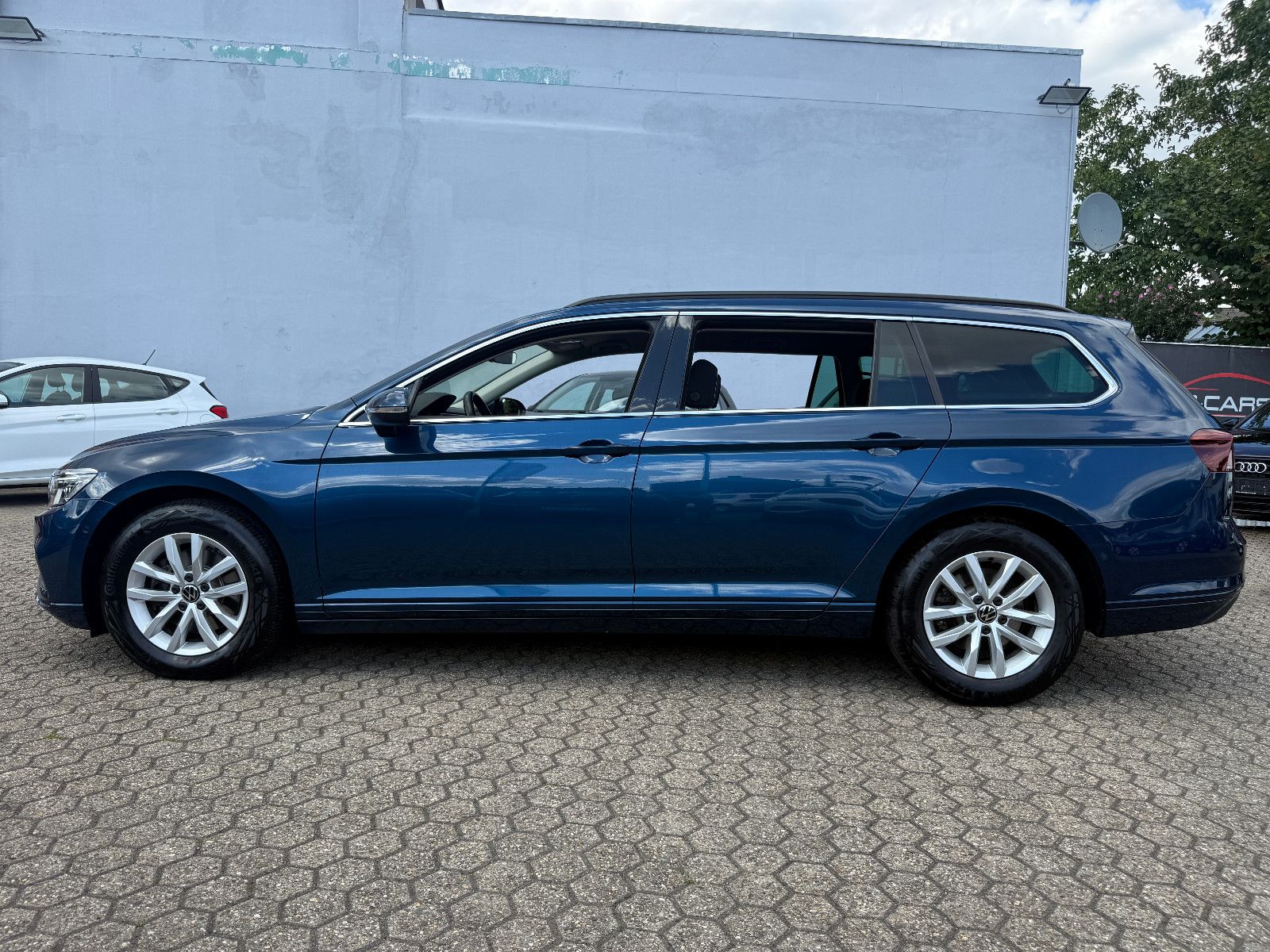Fahrzeugabbildung Volkswagen Passat Variant Business*ACC*Headup*Harmann Kardo