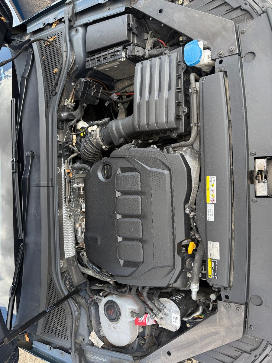 Fahrzeugabbildung Volkswagen Passat Variant Business*ACC*Headup*Harmann Kardo