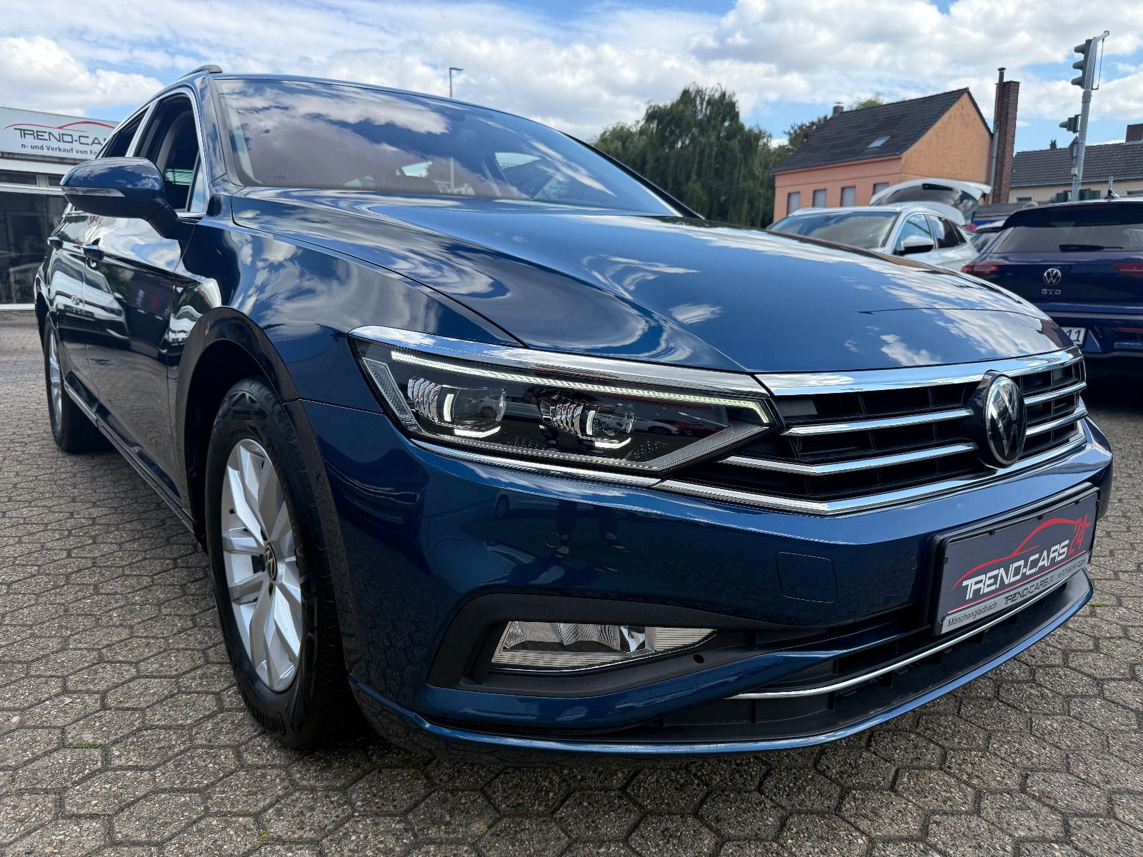 Fahrzeugabbildung Volkswagen Passat Variant Business*ACC*Headup*Harmann Kardo