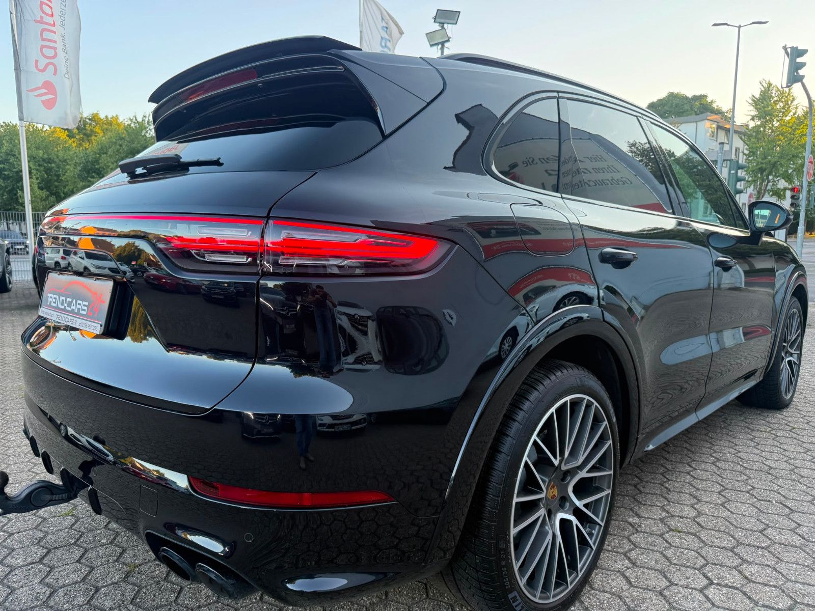 Fahrzeugabbildung Porsche Cayenne Turbo*Headup*Softclose*Bose*Pano*VOLL