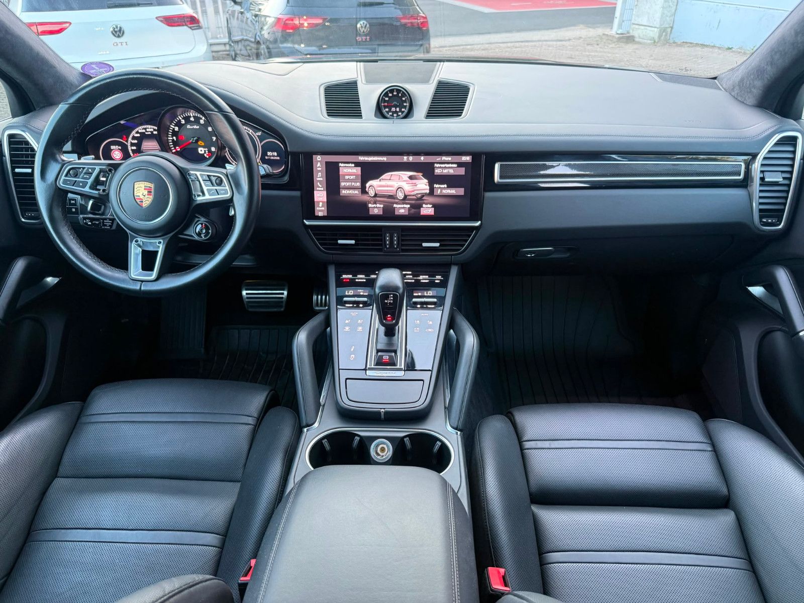 Fahrzeugabbildung Porsche Cayenne Turbo*Headup*Softclose*Bose*Pano*VOLL