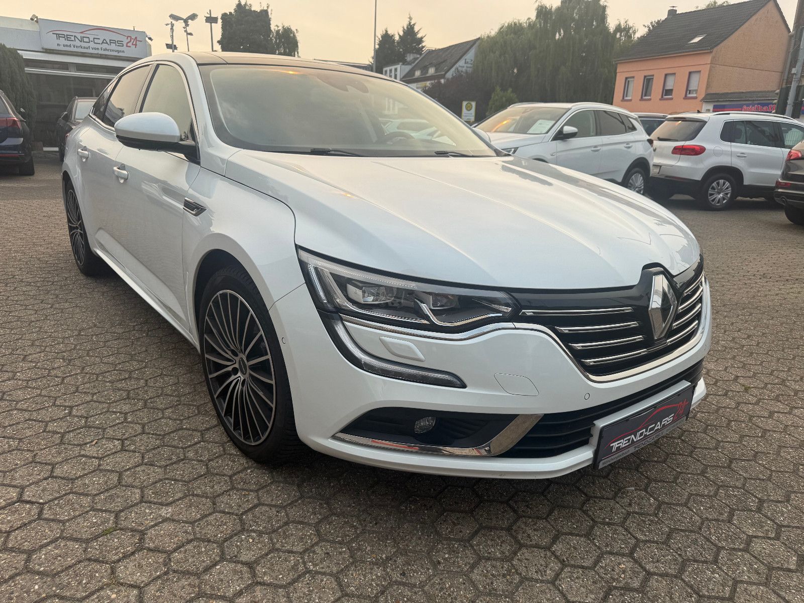 Fahrzeugabbildung Renault Talisman Limited* Limo* PANO*BOSE