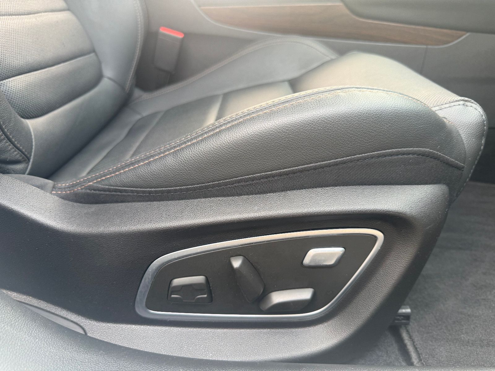 Fahrzeugabbildung Renault Talisman Limited* Limo* PANO*BOSE