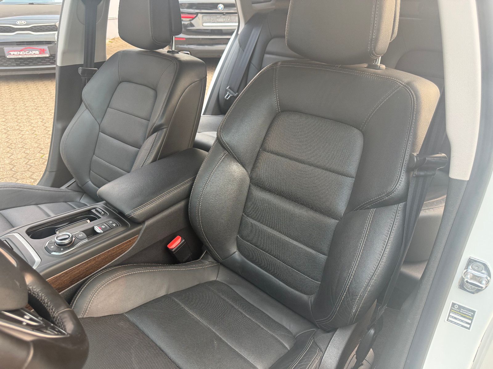 Fahrzeugabbildung Renault Talisman Limited* Limo* PANO*BOSE