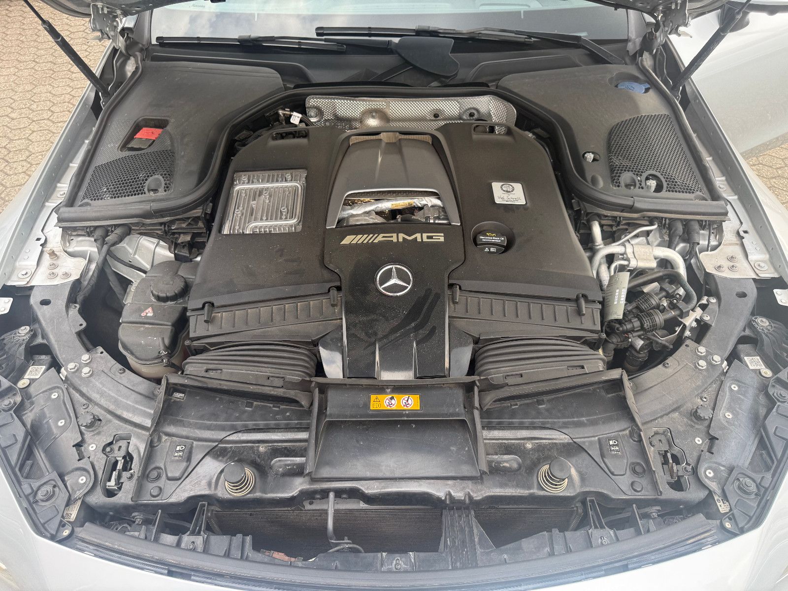 Fahrzeugabbildung Mercedes-Benz AMG GT 4-trg. 63 S 4Matic *PANO*BURMESTER*HUD*