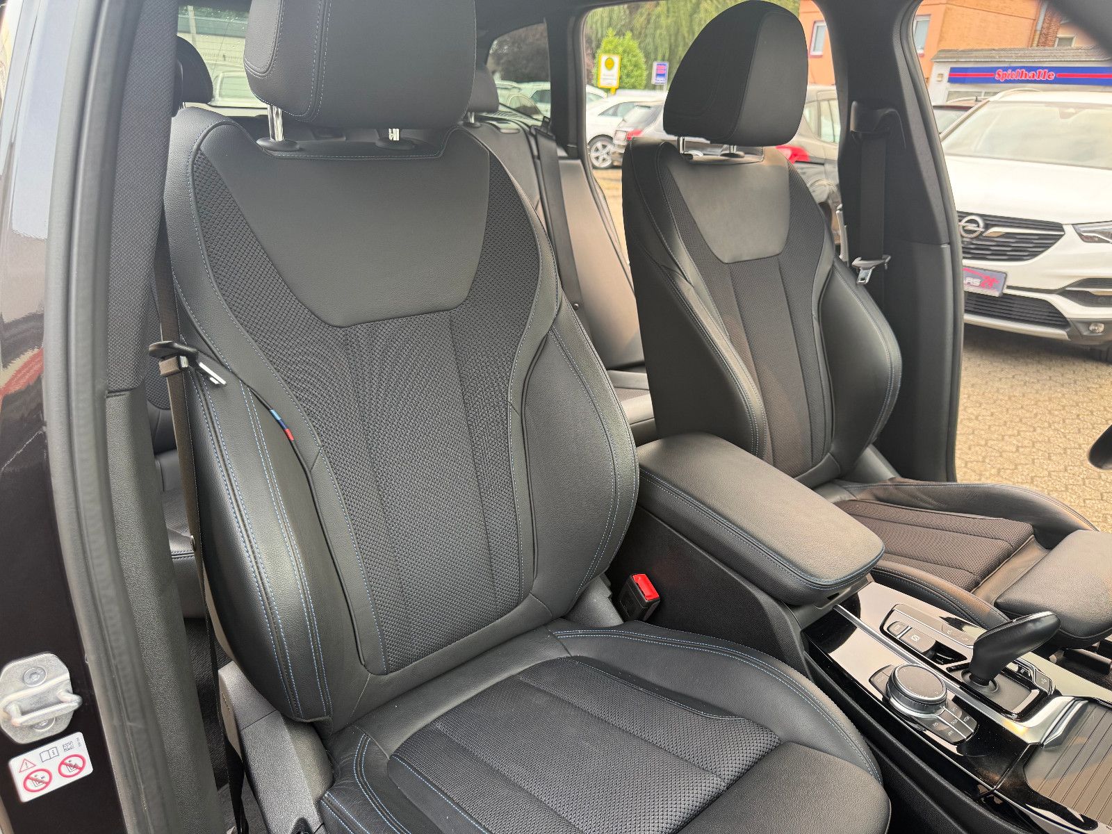 Fahrzeugabbildung BMW X3 xDrive 20 d M Sport*AHK*