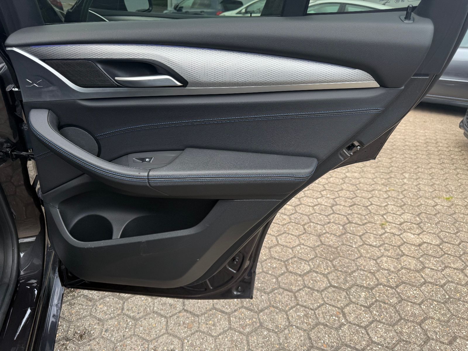 Fahrzeugabbildung BMW X3 xDrive 20 d M Sport*AHK*