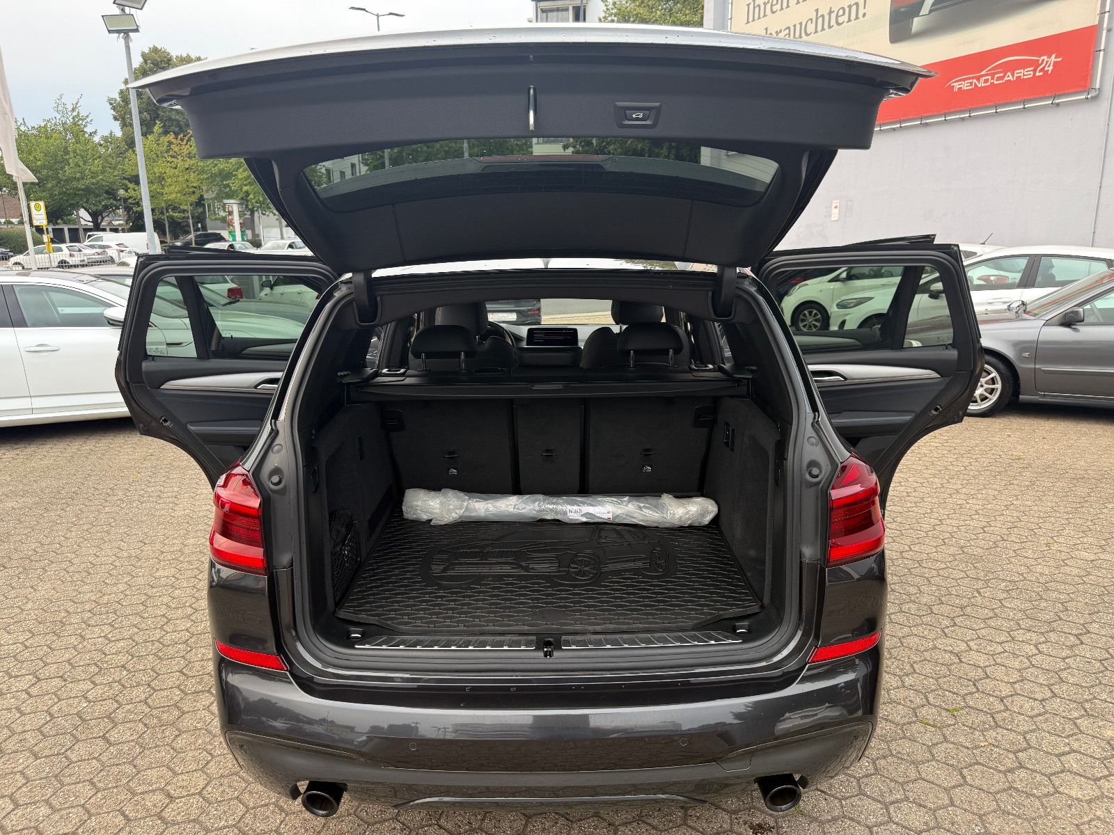 Fahrzeugabbildung BMW X3 xDrive 20 d M Sport*AHK*