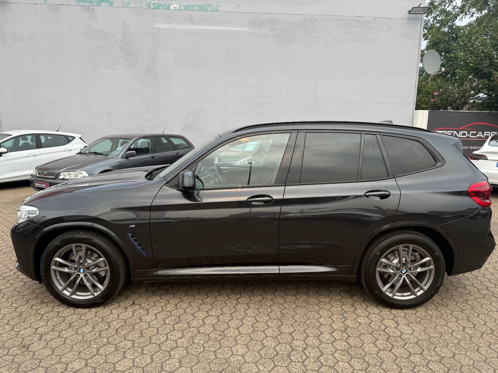 Fahrzeugabbildung BMW X3 xDrive 20 d M Sport*AHK*
