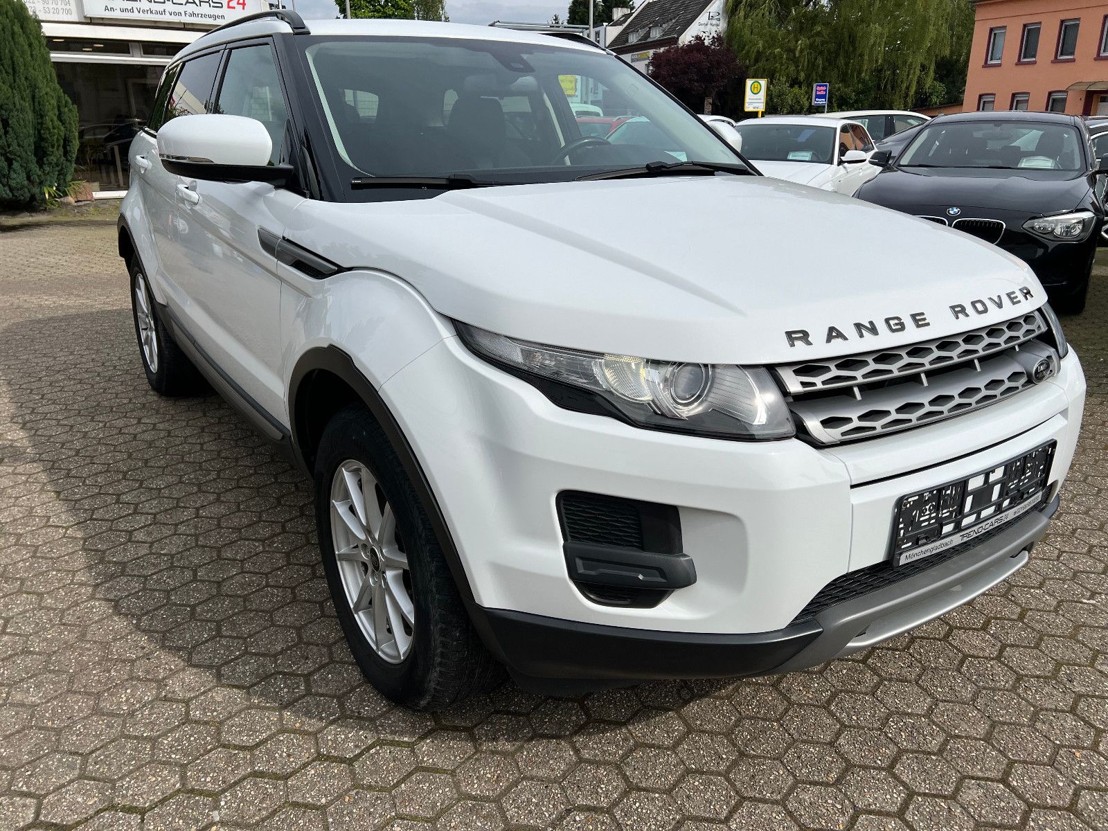 Fahrzeugabbildung Land Rover Range Rover Evoque Pure*
