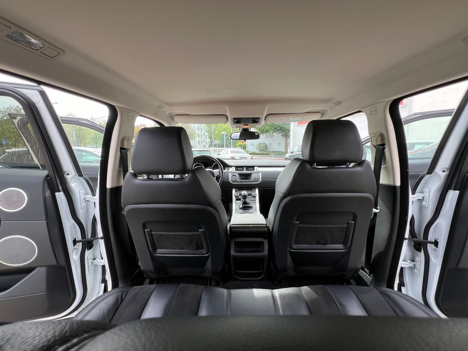 Fahrzeugabbildung Land Rover Range Rover Evoque Pure*