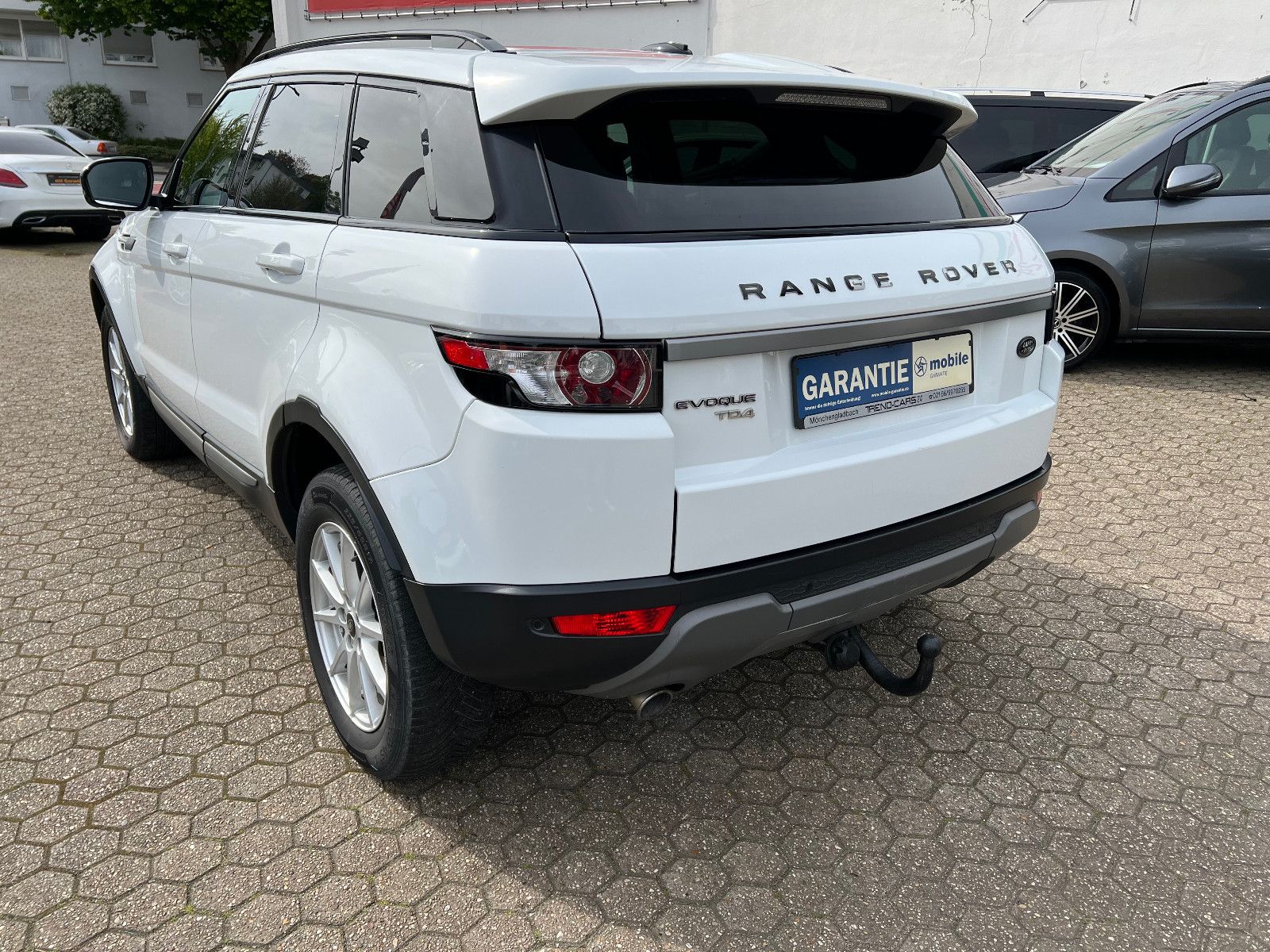 Fahrzeugabbildung Land Rover Range Rover Evoque Pure*