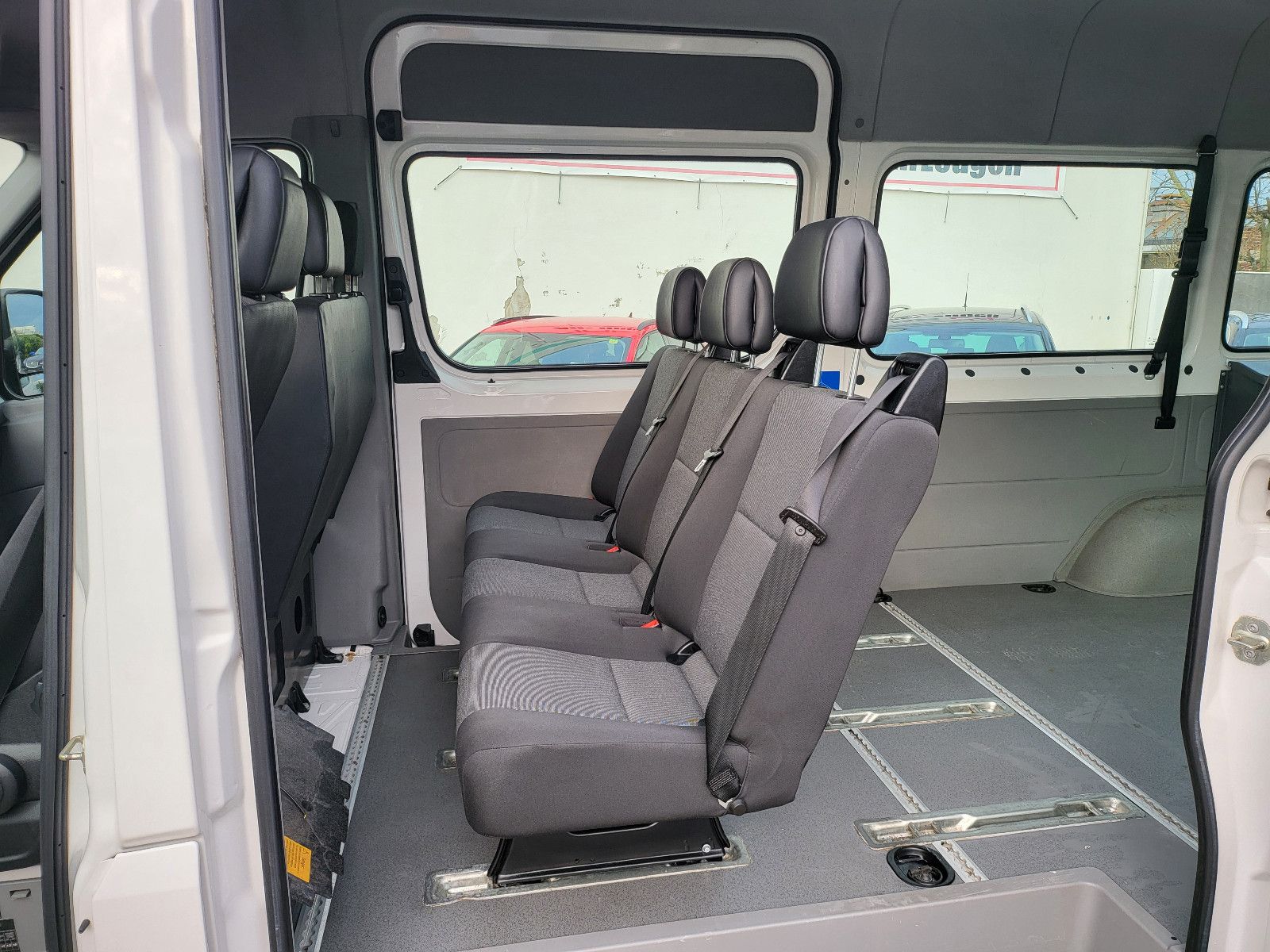 Fahrzeugabbildung Volkswagen Crafter 35 lang L3H2 Hochdach*Behindertengerecht