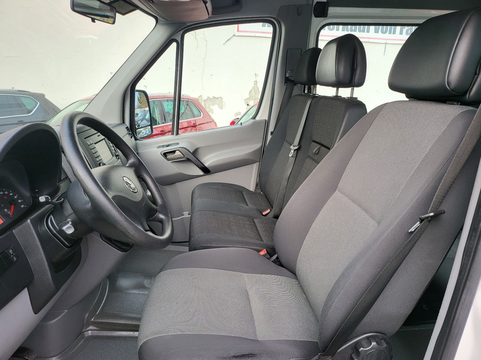 Fahrzeugabbildung Volkswagen Crafter 35 lang L3H2 Hochdach*Behindertengerecht