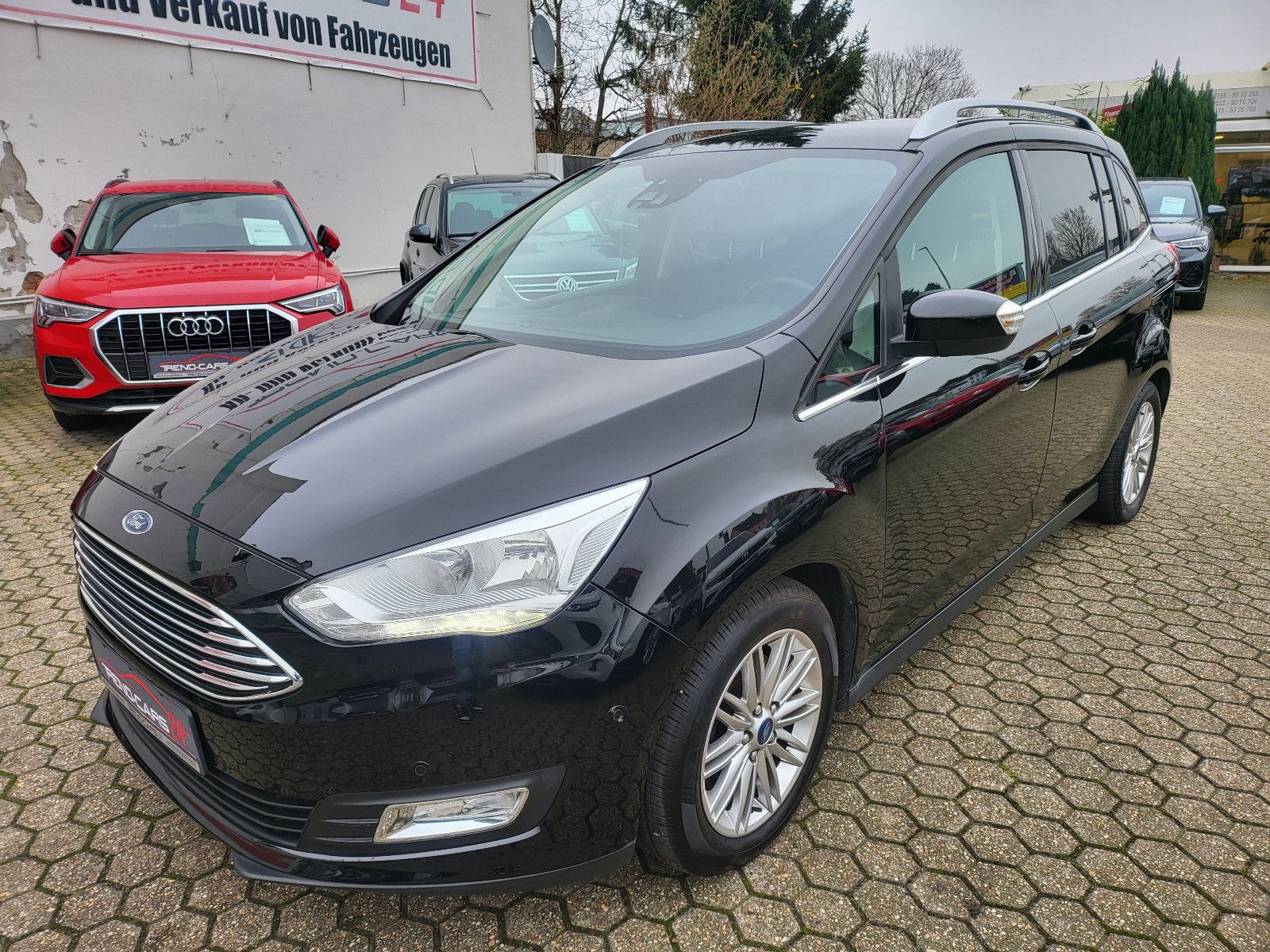 Ford Grand C-Max Titanium*Tempomat*Navi*7Sitzer*