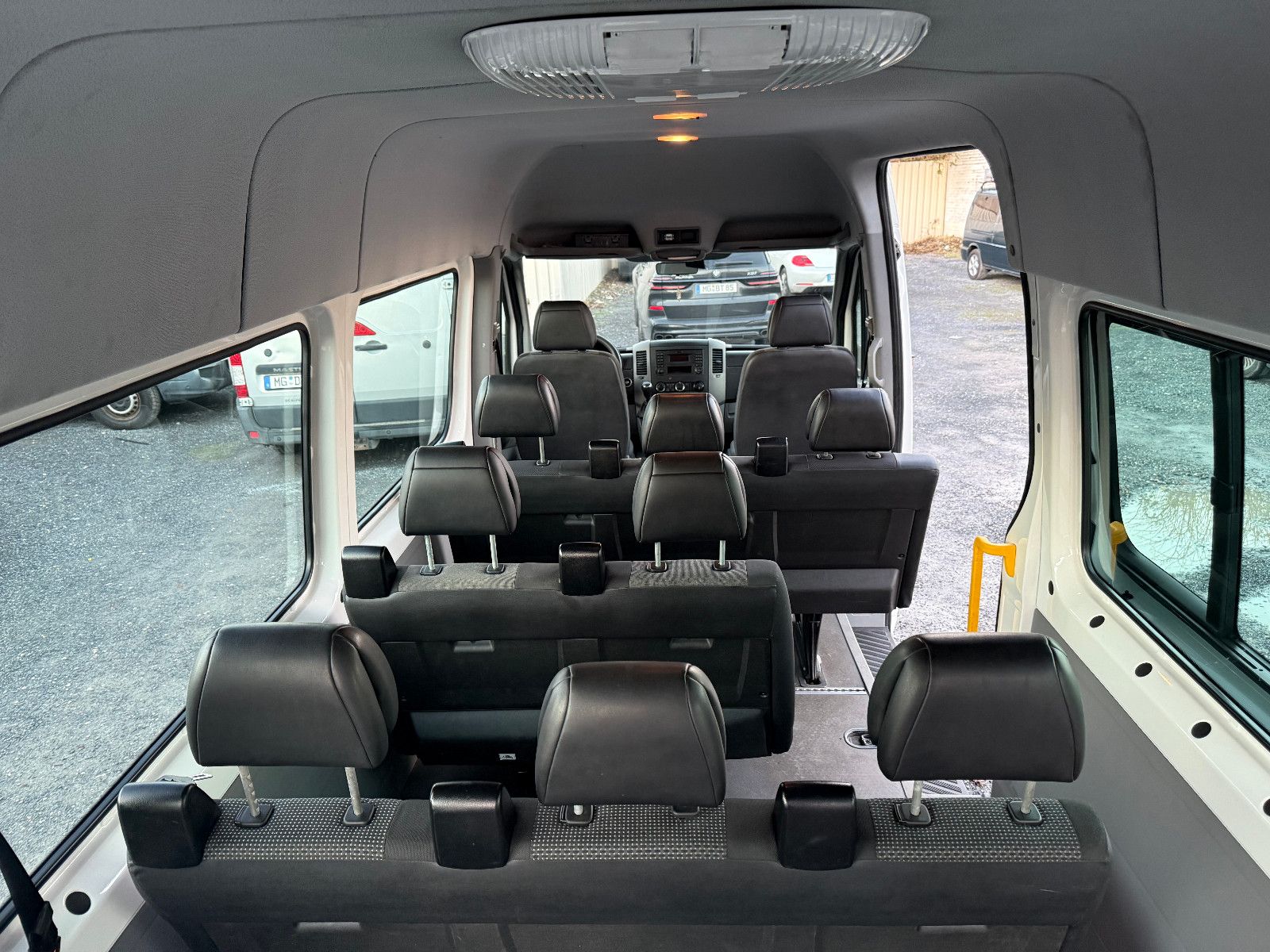 Fahrzeugabbildung Volkswagen Crafter Kombi 35 lang L3H2 Behindertengerecht!!!