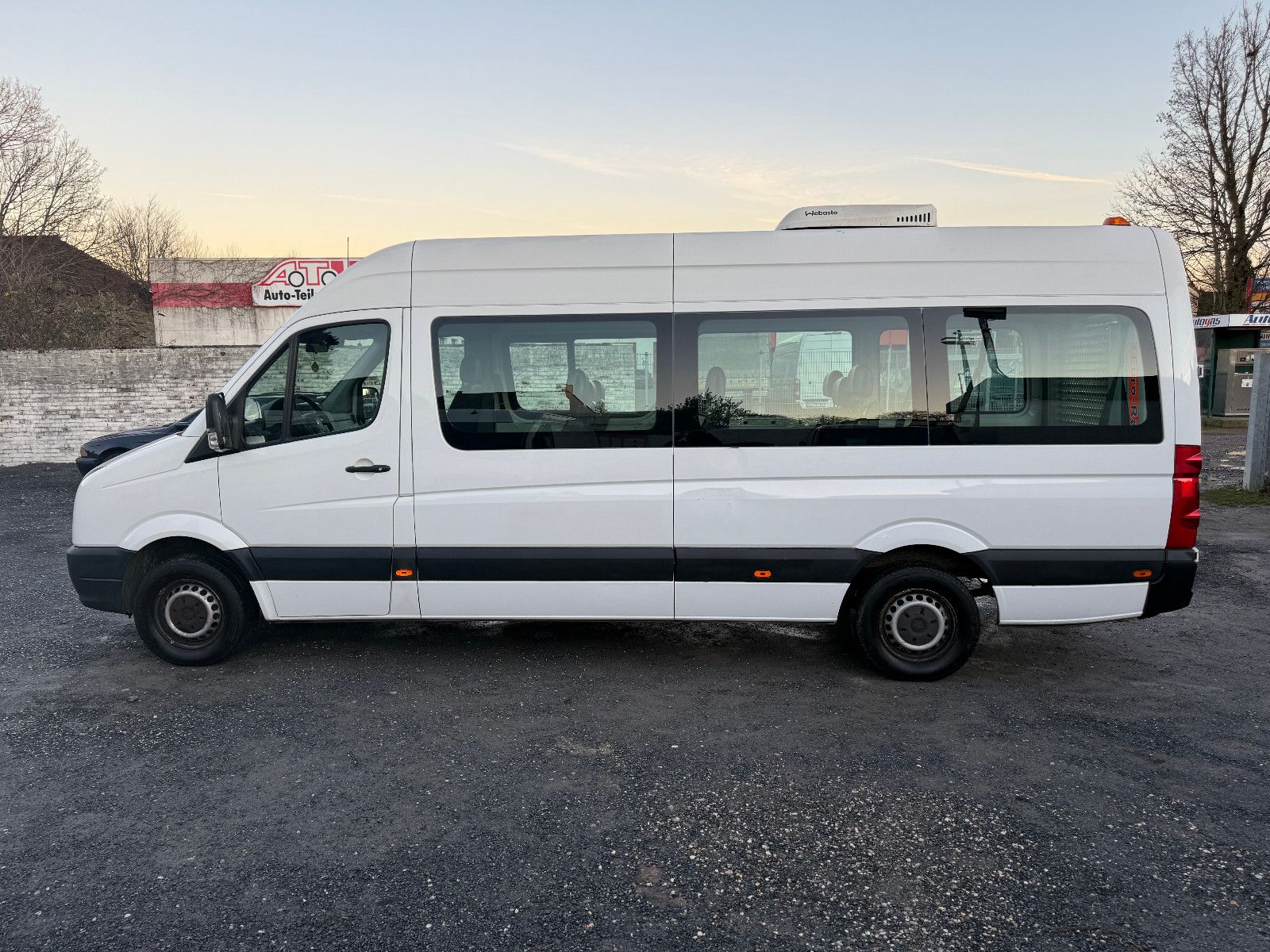 Fahrzeugabbildung Volkswagen Crafter Kombi 35 lang L3H2 Behindertengerecht!!!