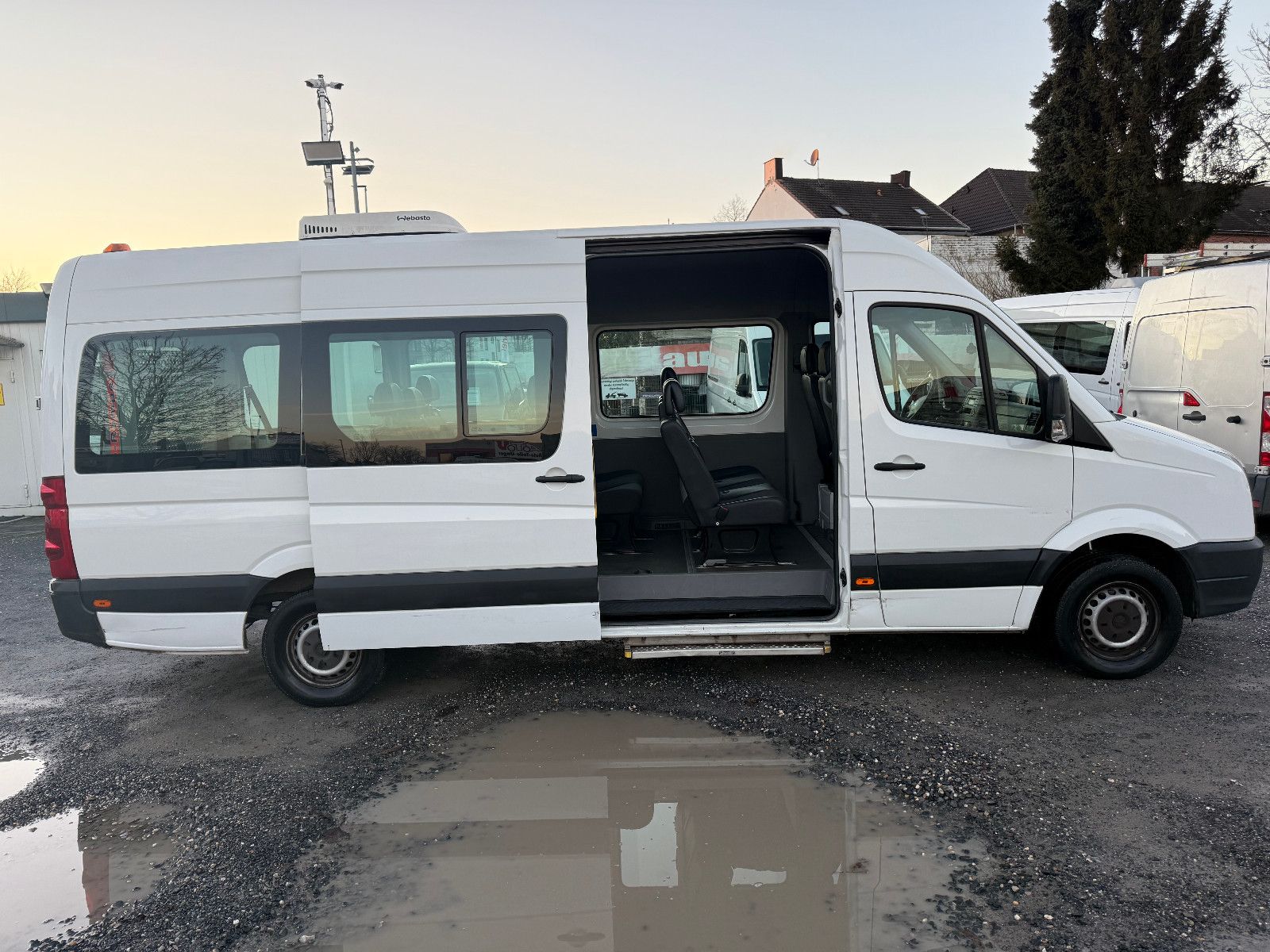 Fahrzeugabbildung Volkswagen Crafter Kombi 35 lang L3H2 Behindertengerecht!!!