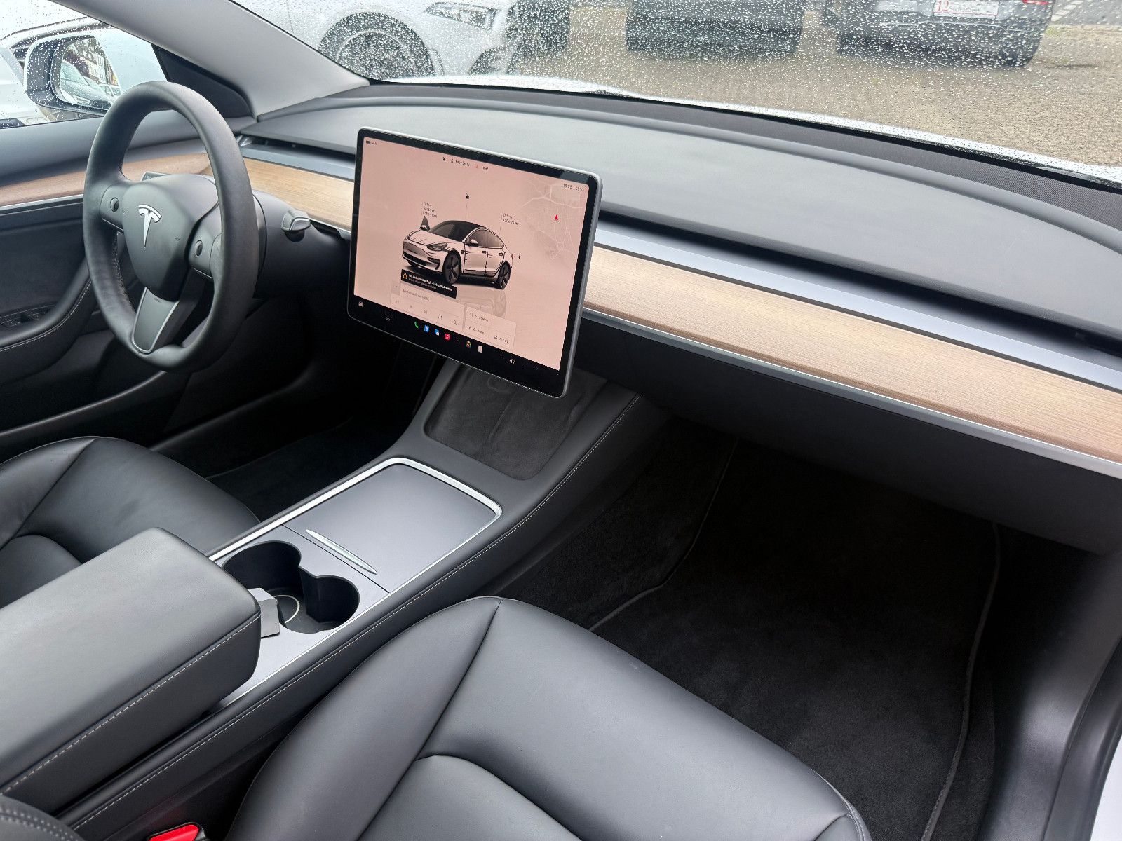 Fahrzeugabbildung Tesla Model 3 *Long Range* Dual Motor *AWD* Autopilot