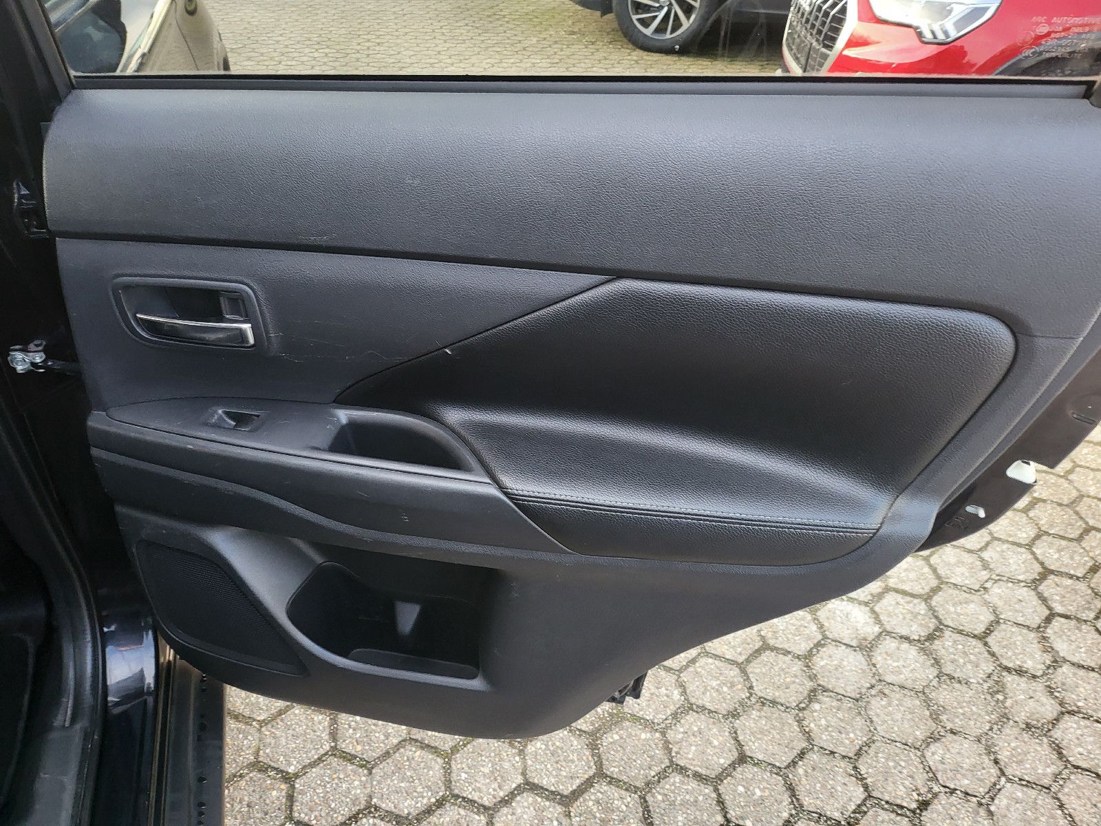Fahrzeugabbildung Mitsubishi Outlander ClearTec Instyle 4WD ***7 Sitzer***