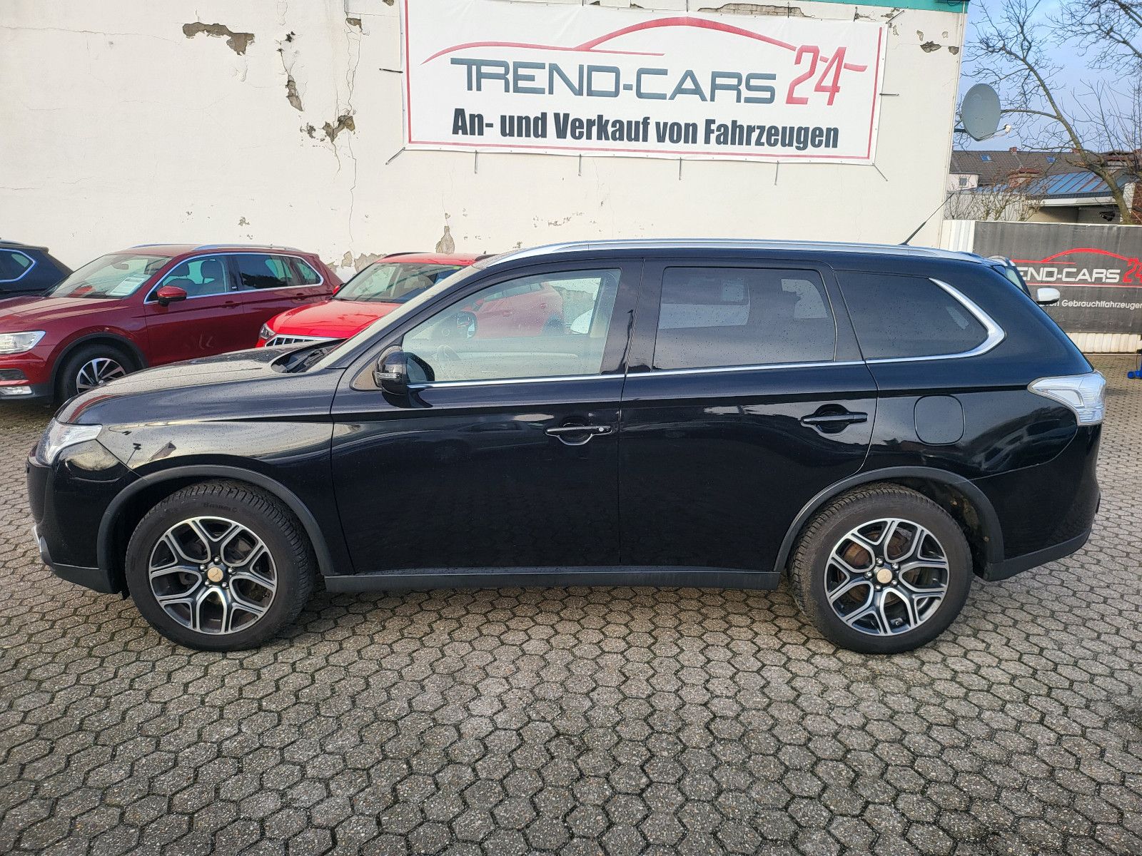 Fahrzeugabbildung Mitsubishi Outlander ClearTec Instyle 4WD ***7 Sitzer***