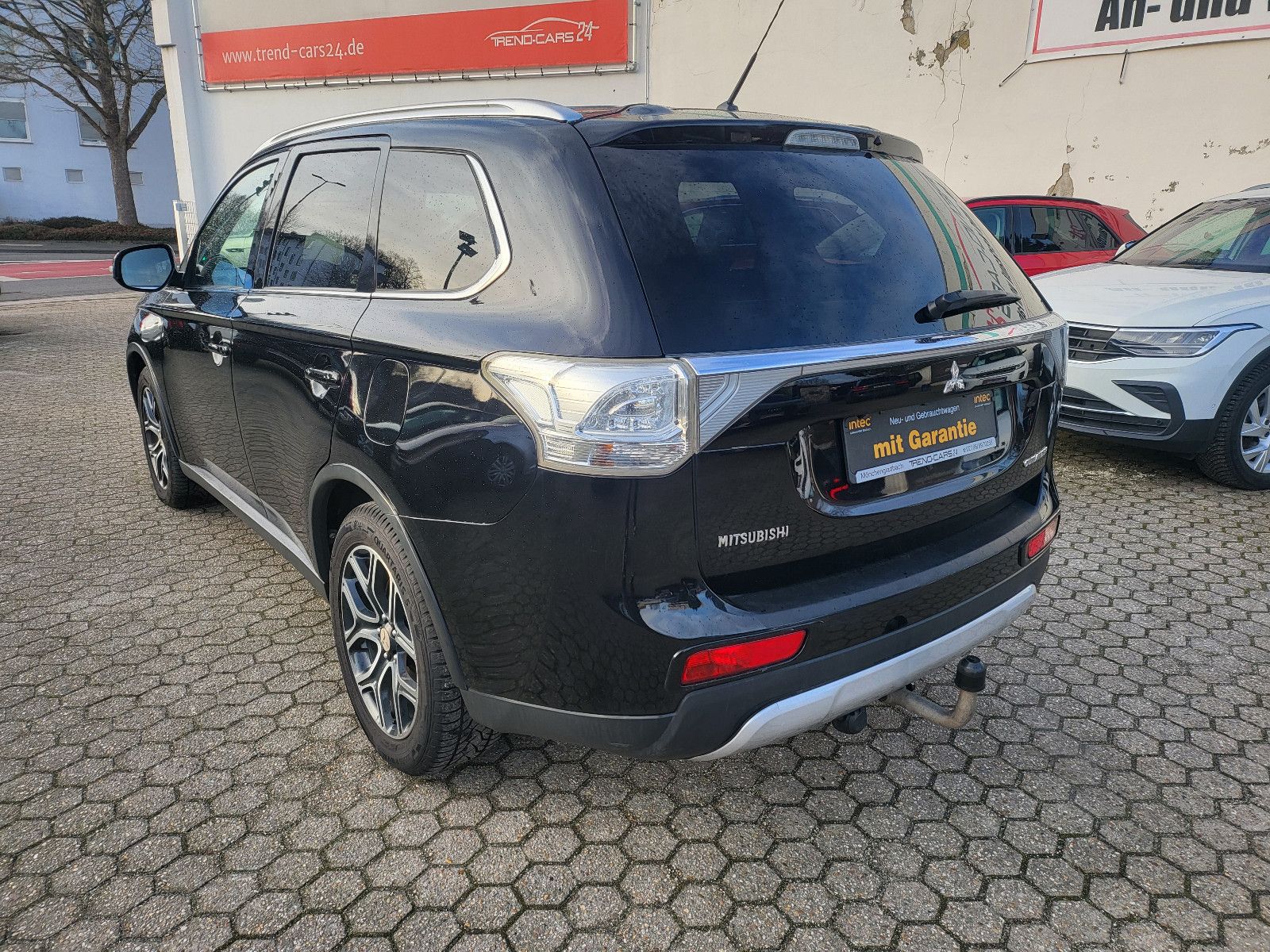 Fahrzeugabbildung Mitsubishi Outlander ClearTec Instyle 4WD ***7 Sitzer***