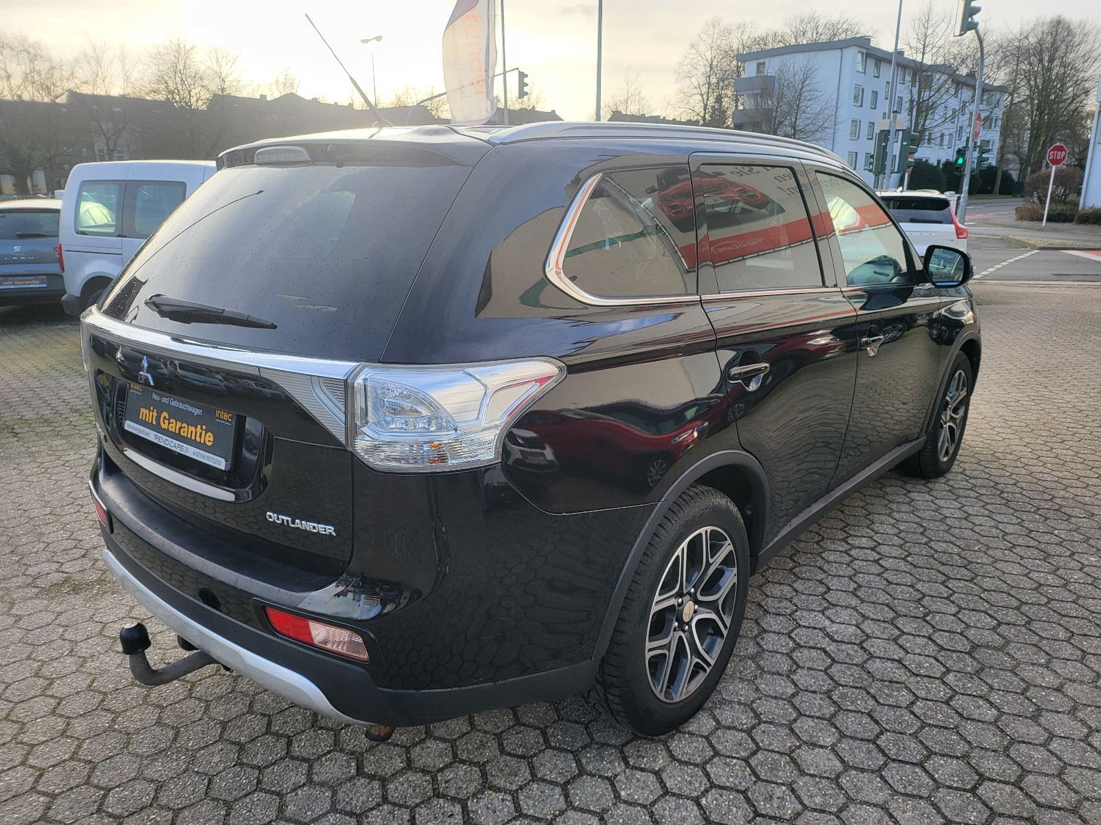 Fahrzeugabbildung Mitsubishi Outlander ClearTec Instyle 4WD ***7 Sitzer***