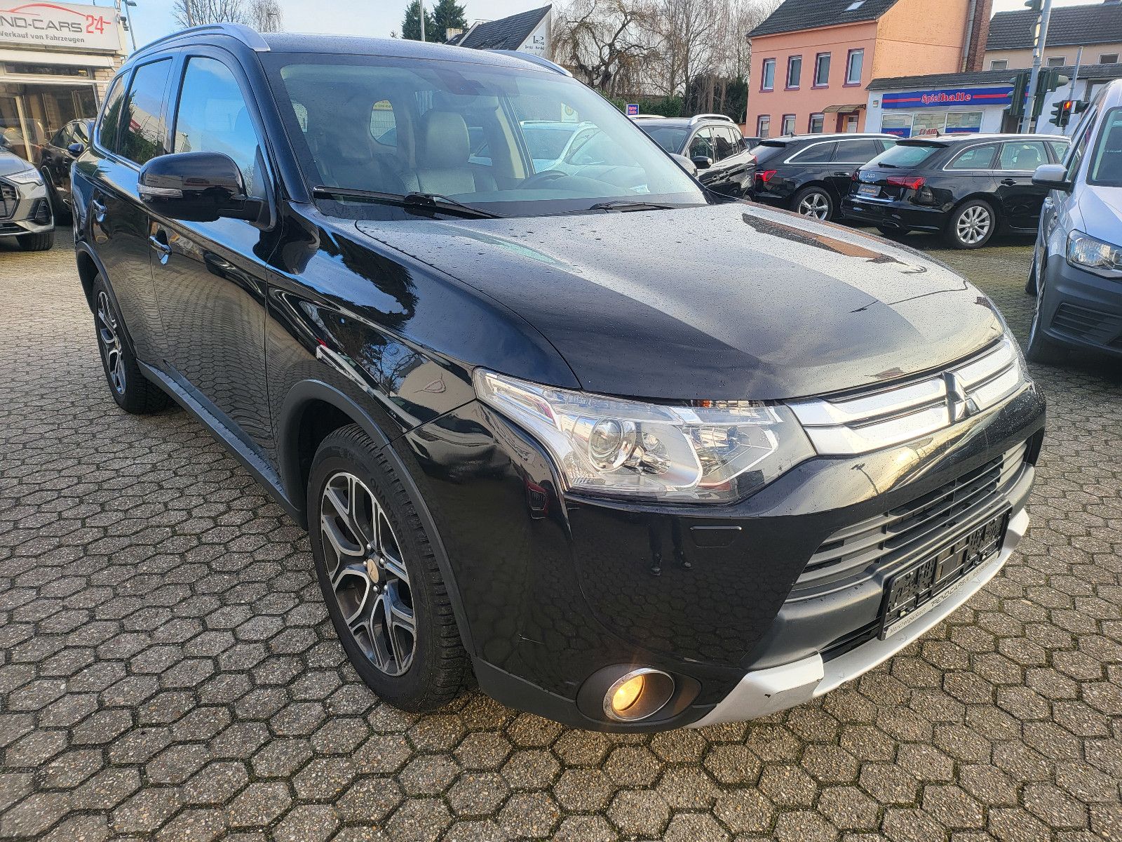 Fahrzeugabbildung Mitsubishi Outlander ClearTec Instyle 4WD ***7 Sitzer***