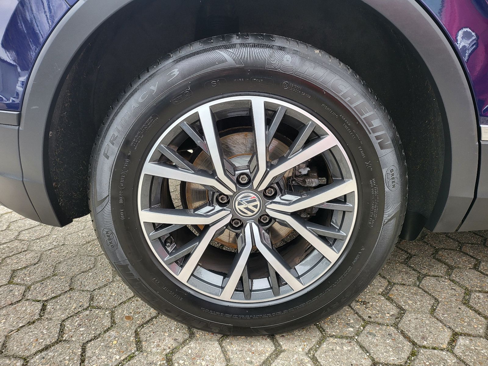 Fahrzeugabbildung Volkswagen Tiguan Comfortline BMT/Start-Stopp