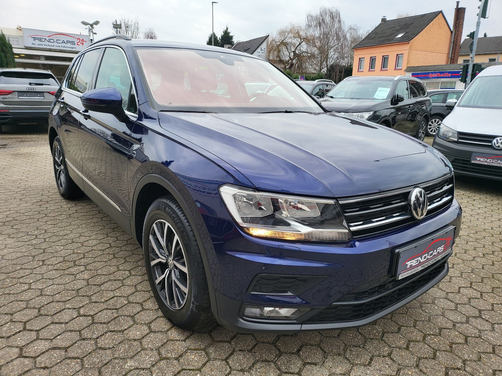 Fahrzeugabbildung Volkswagen Tiguan Comfortline BMT/Start-Stopp