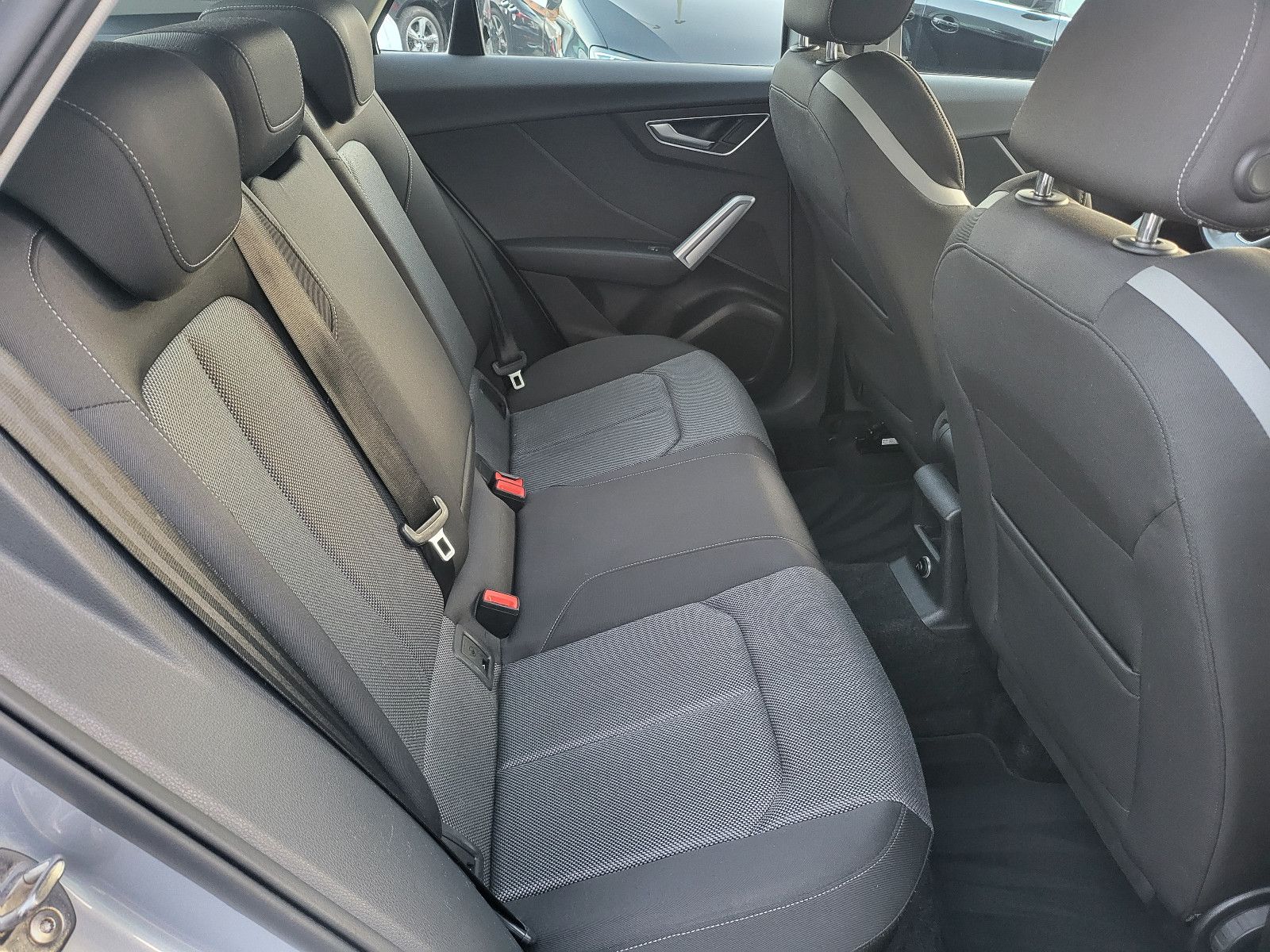 Fahrzeugabbildung Audi Q2 35 TFSI sport*Tempomat*Navi*Sitzheizung*