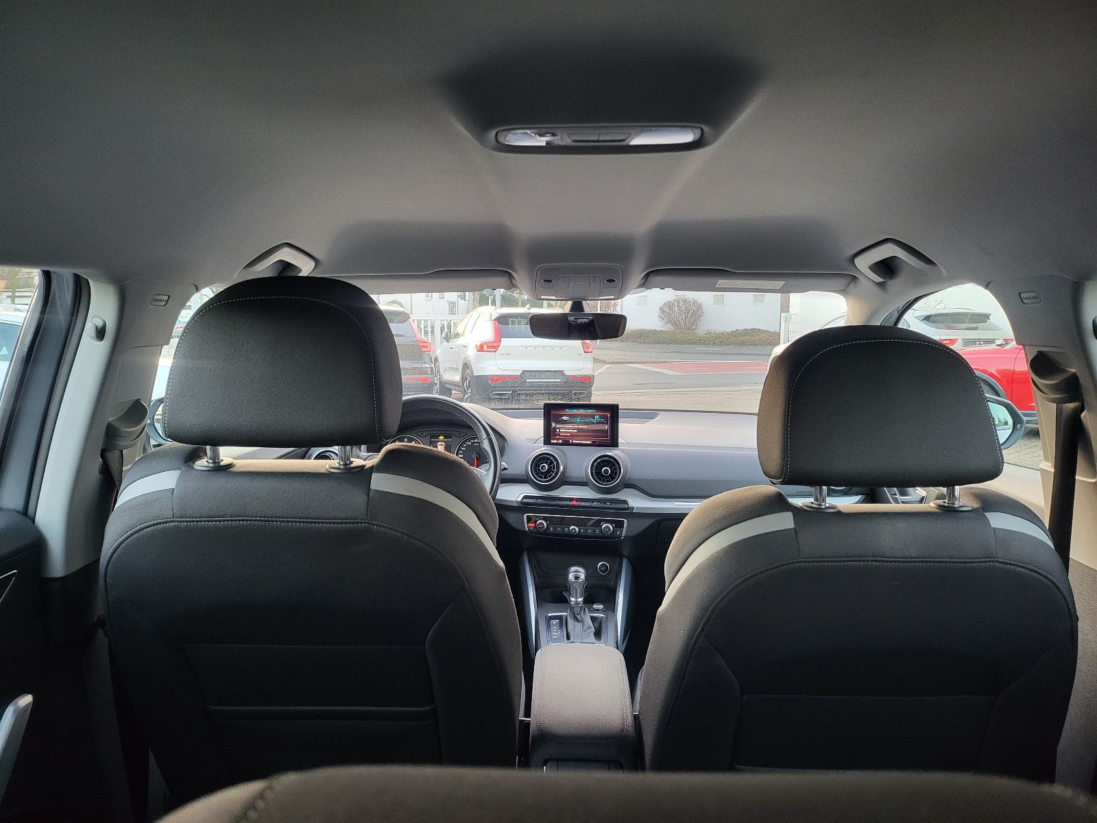 Fahrzeugabbildung Audi Q2 35 TFSI sport*Tempomat*Navi*Sitzheizung*