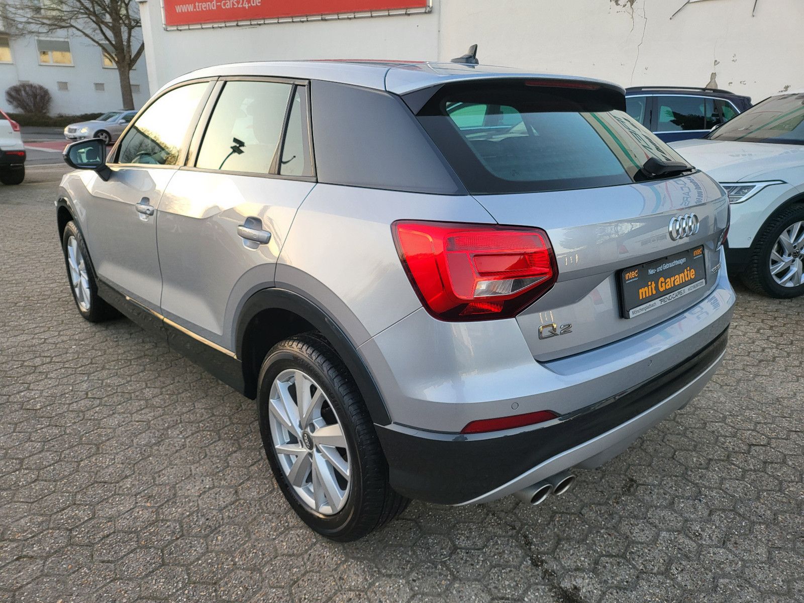 Fahrzeugabbildung Audi Q2 35 TFSI sport*Tempomat*Navi*Sitzheizung*