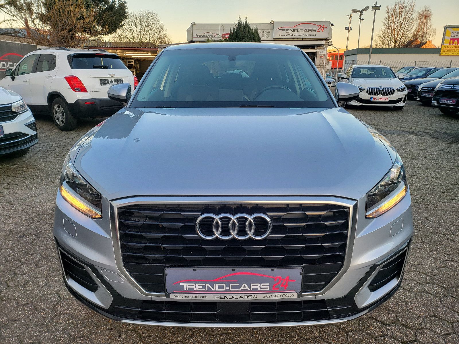 Fahrzeugabbildung Audi Q2 35 TFSI sport*Tempomat*Navi*Sitzheizung*