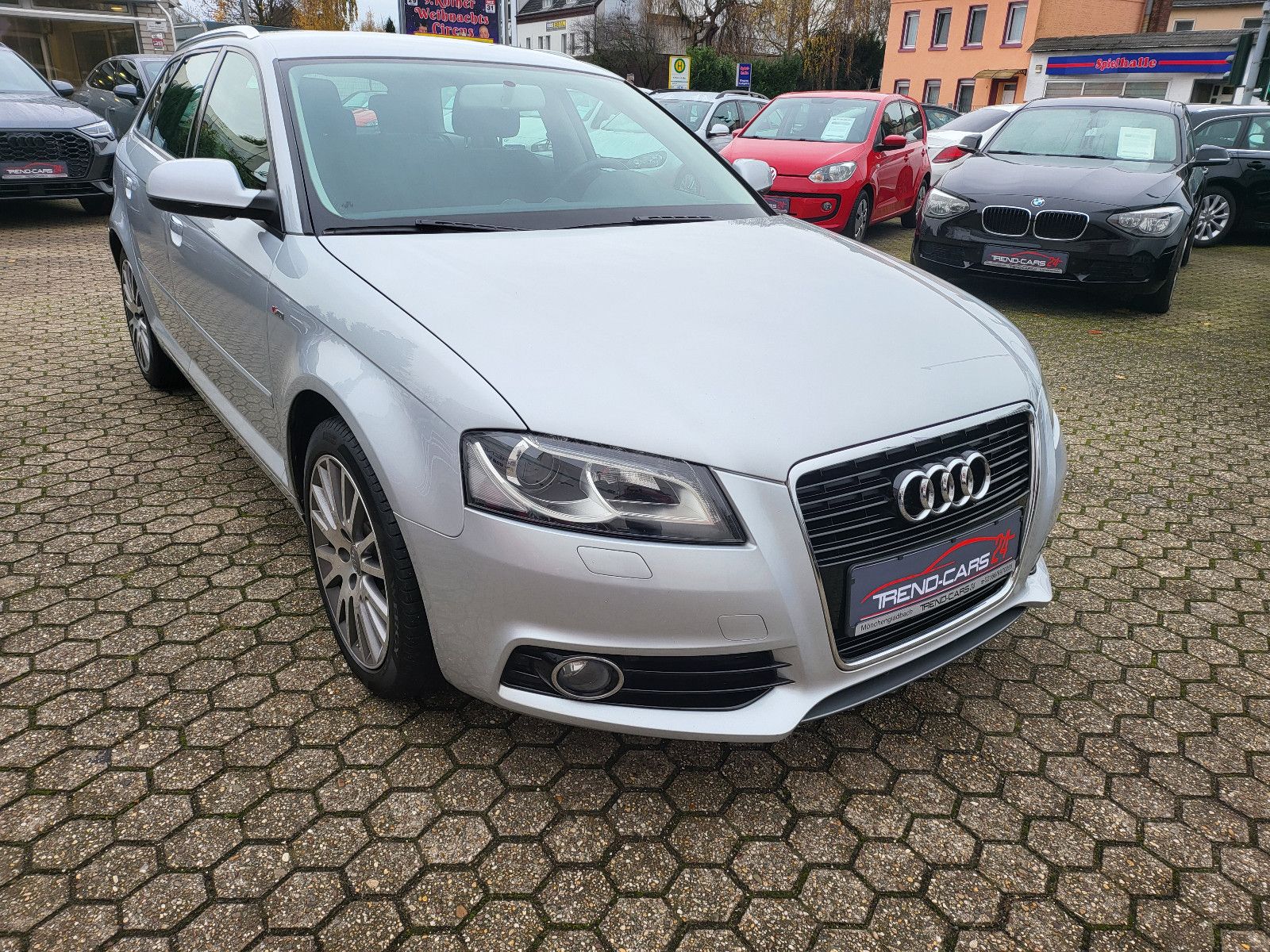 Fahrzeugabbildung Audi A3 Sportback 1.4 TFSI Ambition*S-Line*Klima*