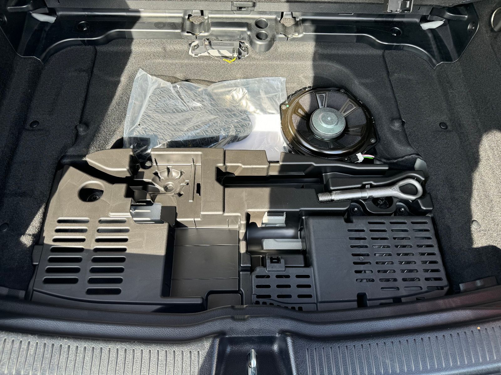 Fahrzeugabbildung Mercedes-Benz B 180 AMG LINE AMG NIGHT  Paket