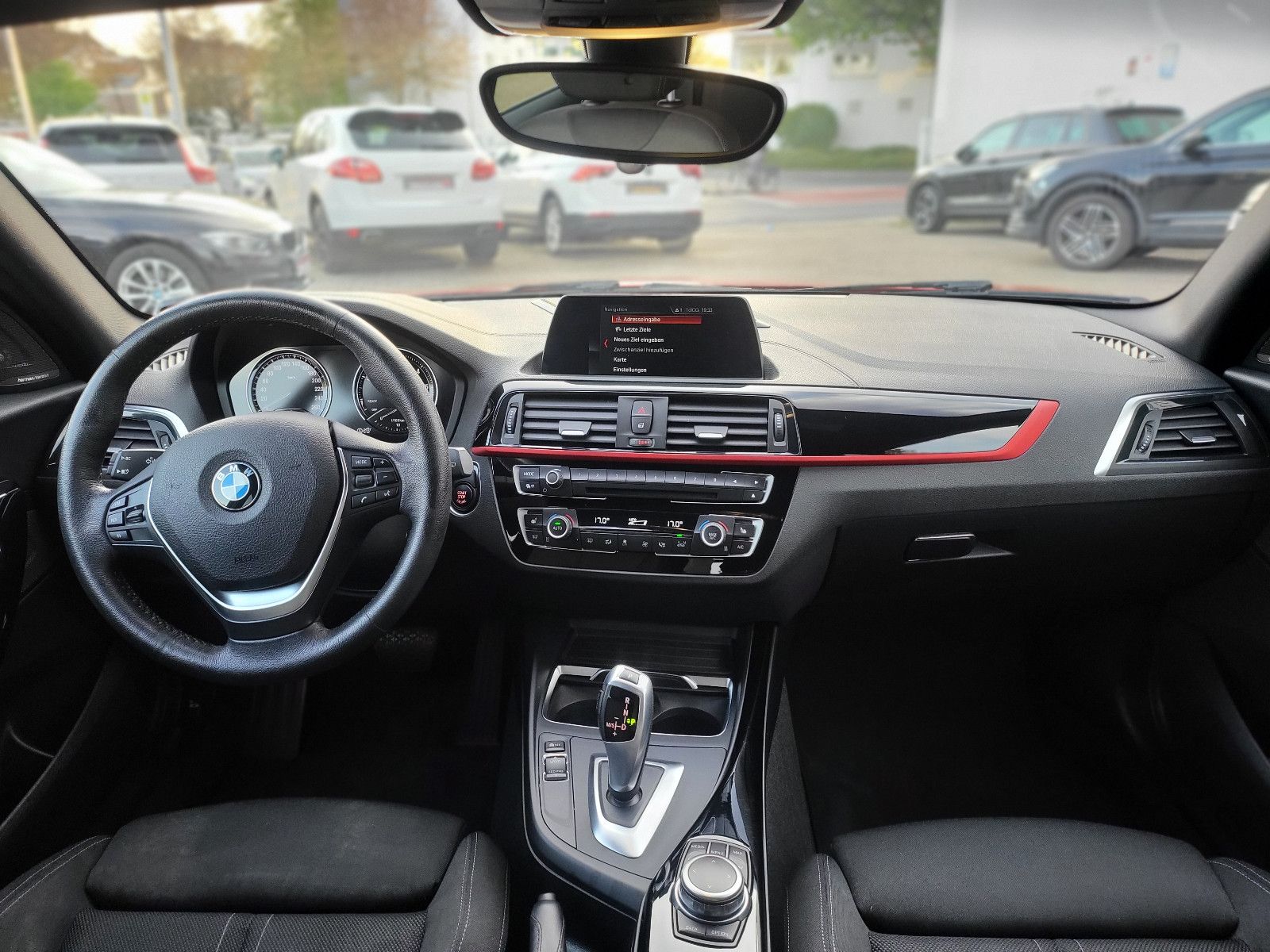 Fahrzeugabbildung BMW 116 d 1 Lim. Edition Sport*Harman Kardon*Navi*