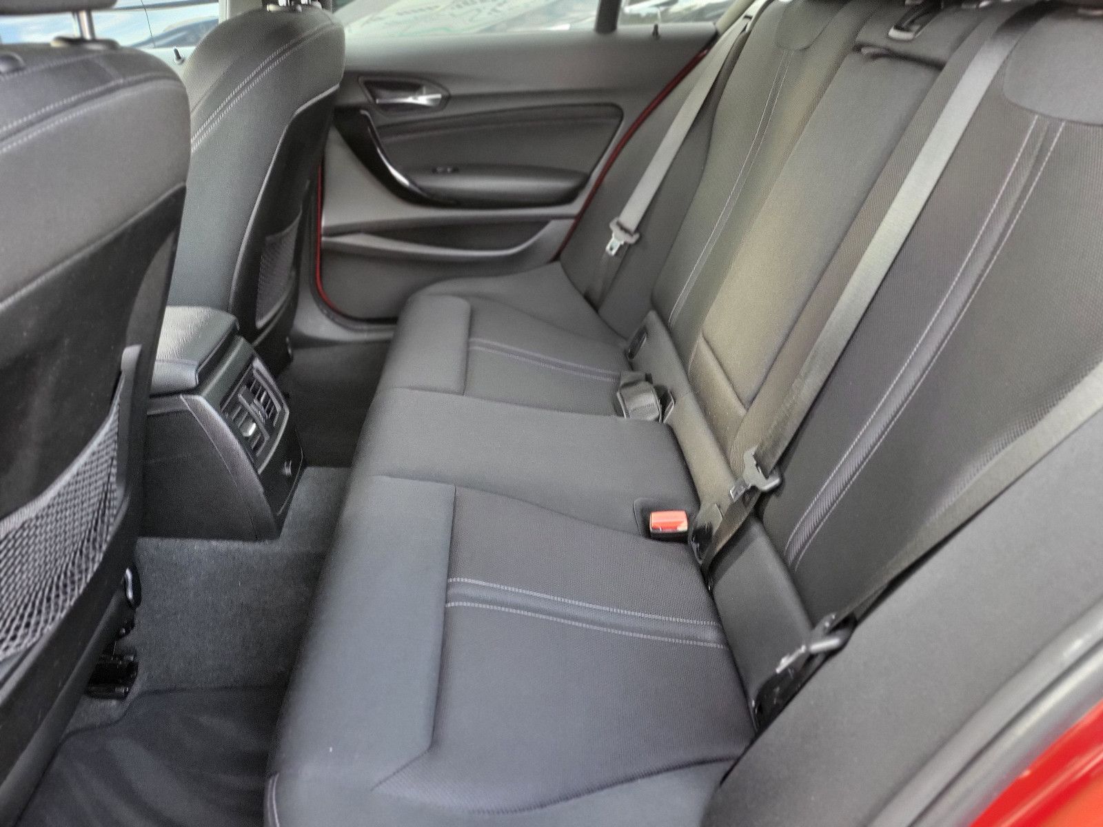 Fahrzeugabbildung BMW 116 d 1 Lim. Edition Sport*Harman Kardon*Navi*
