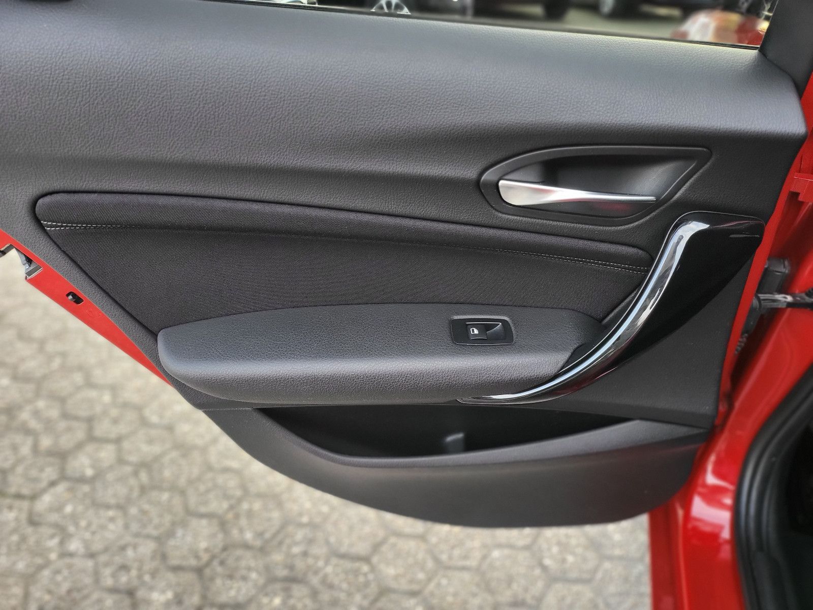 Fahrzeugabbildung BMW 116 d 1 Lim. Edition Sport*Harman Kardon*Navi*