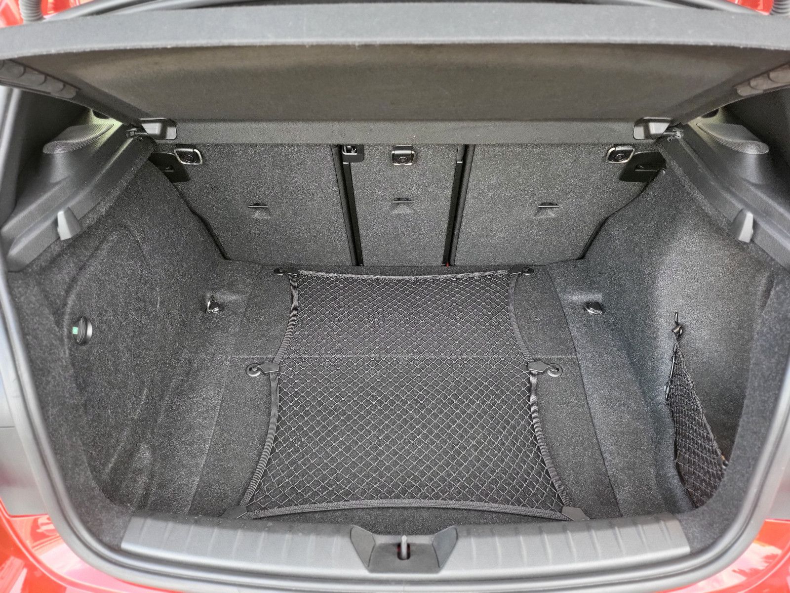 Fahrzeugabbildung BMW 116 d 1 Lim. Edition Sport*Harman Kardon*Navi*