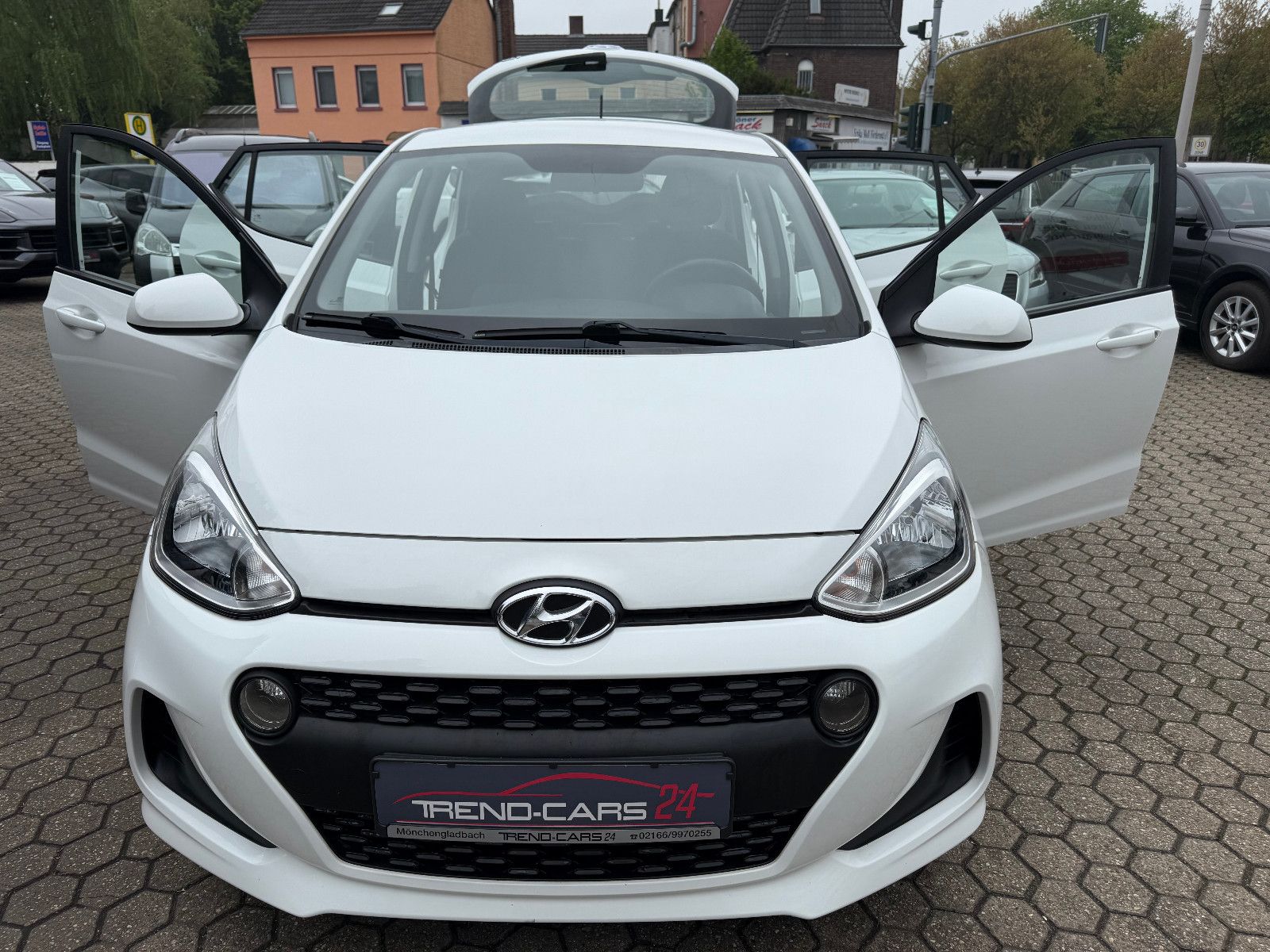 Fahrzeugabbildung Hyundai i10 Trend