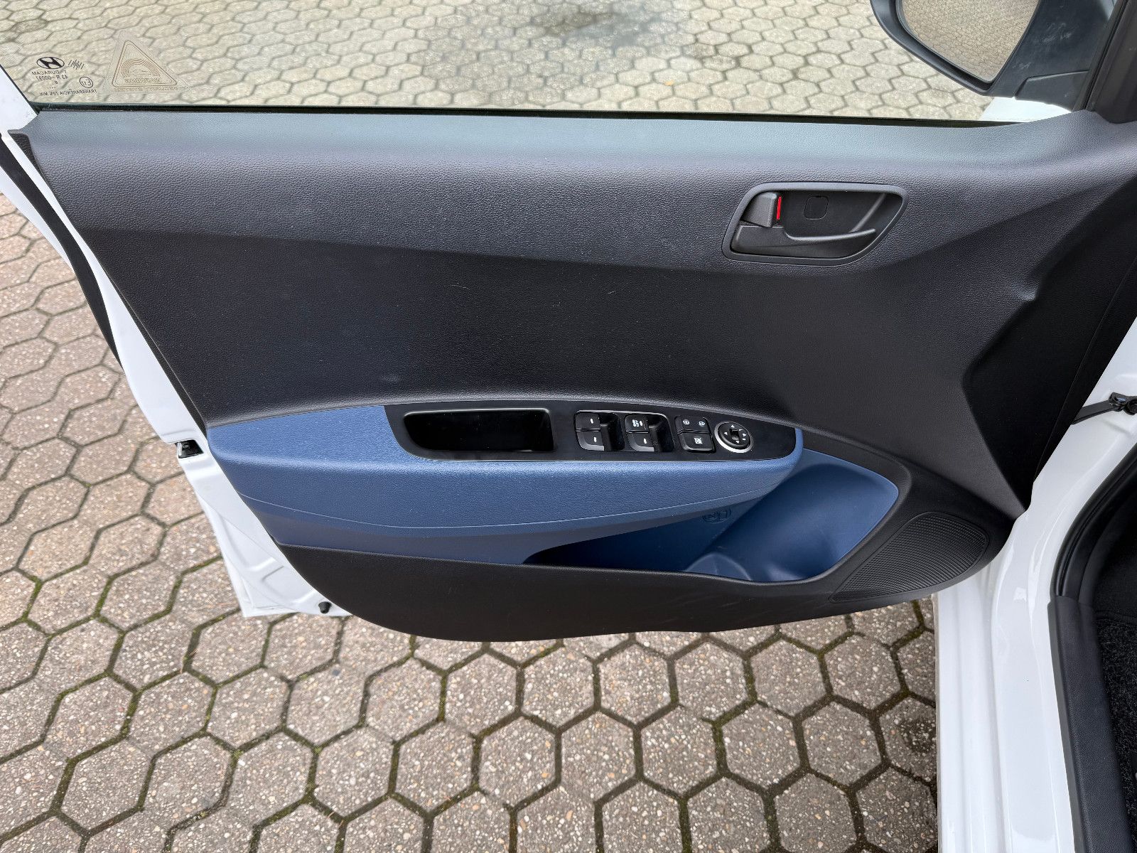 Fahrzeugabbildung Hyundai i10 Trend