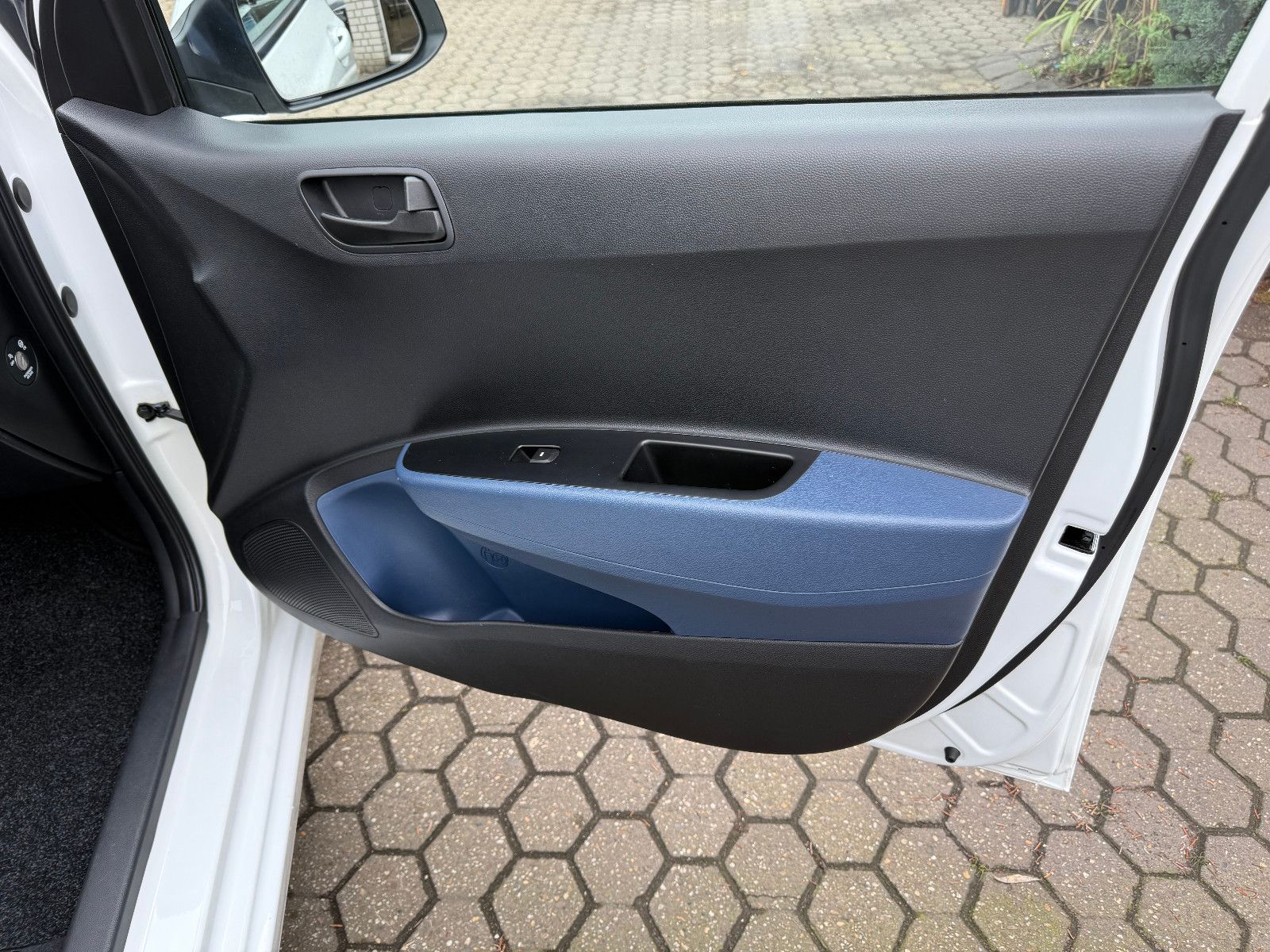 Fahrzeugabbildung Hyundai i10 Trend