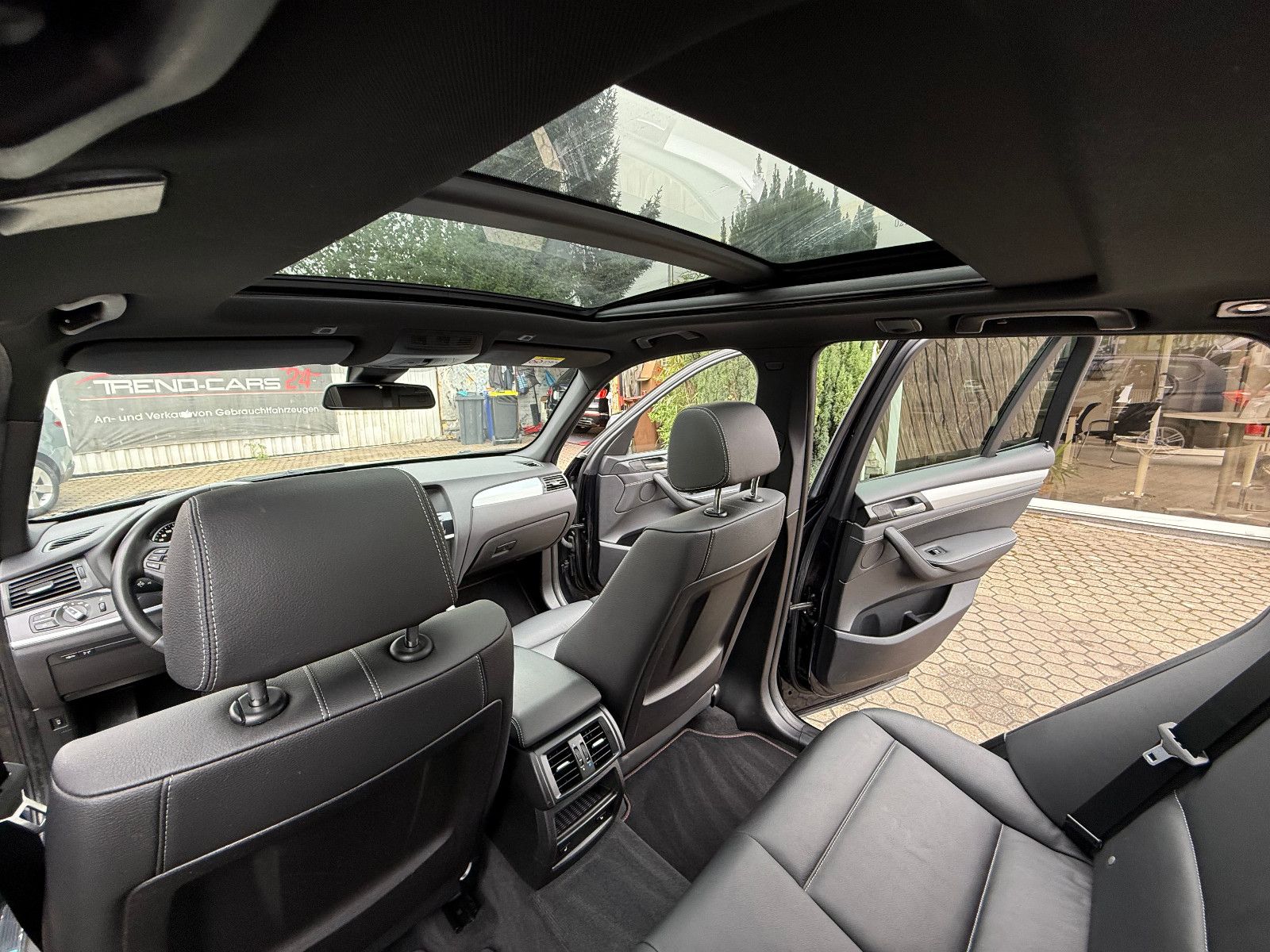Fahrzeugabbildung BMW X3 xDrive 35 d*Pano*Leder*headup*M-Paket*