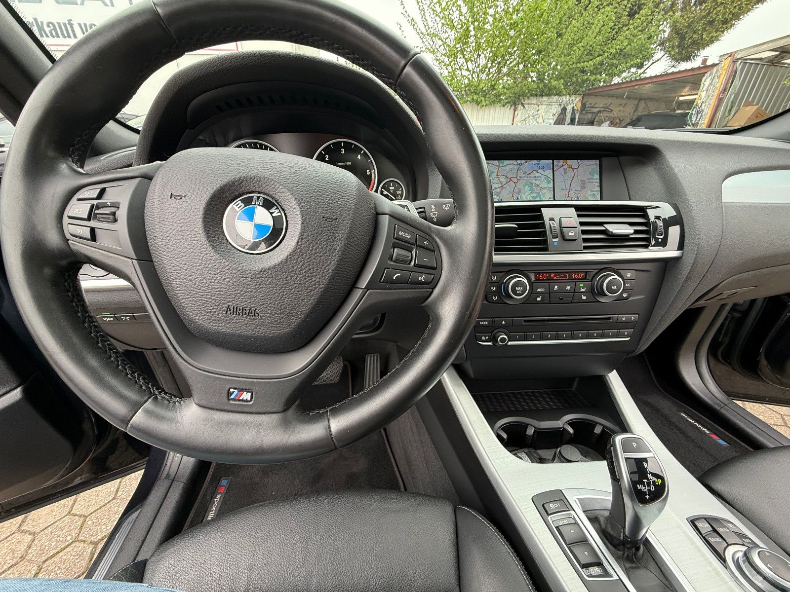 Fahrzeugabbildung BMW X3 xDrive 35 d*Pano*Leder*headup*M-Paket*