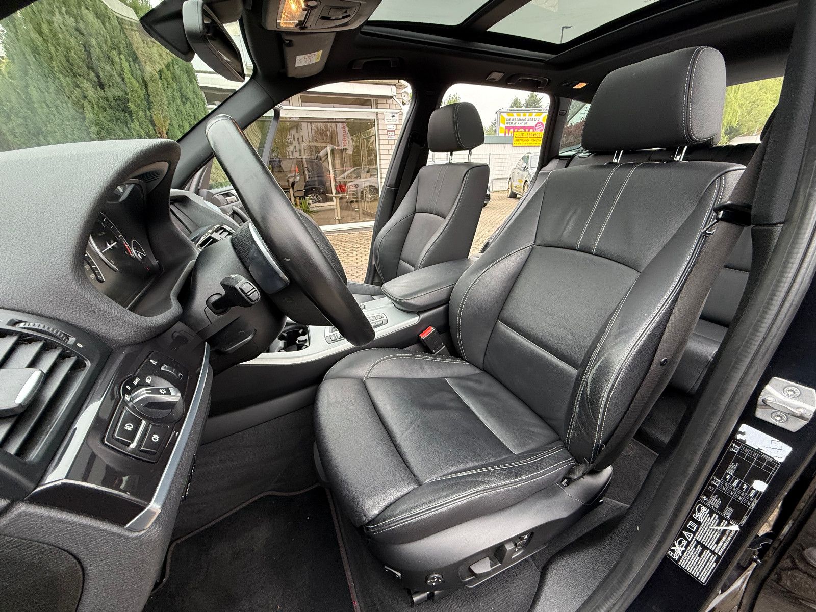 Fahrzeugabbildung BMW X3 xDrive 35 d*Pano*Leder*headup*M-Paket*