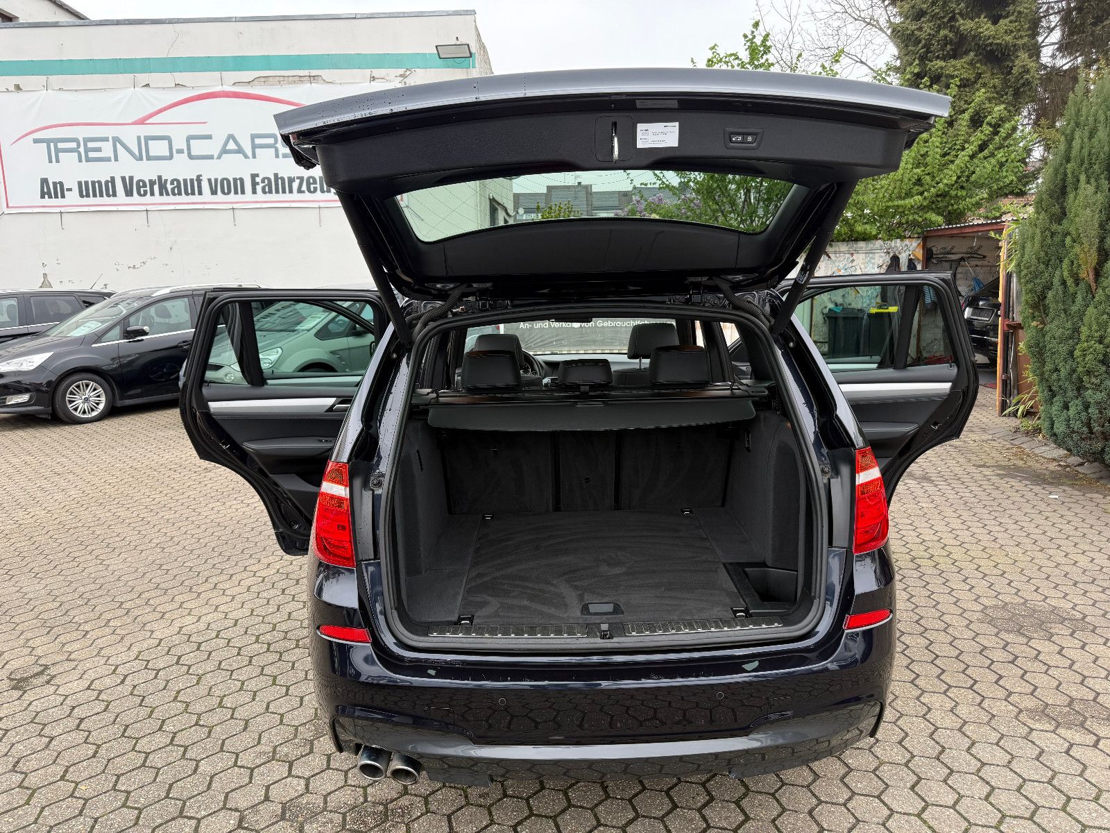 Fahrzeugabbildung BMW X3 xDrive 35 d*Pano*Leder*headup*M-Paket*