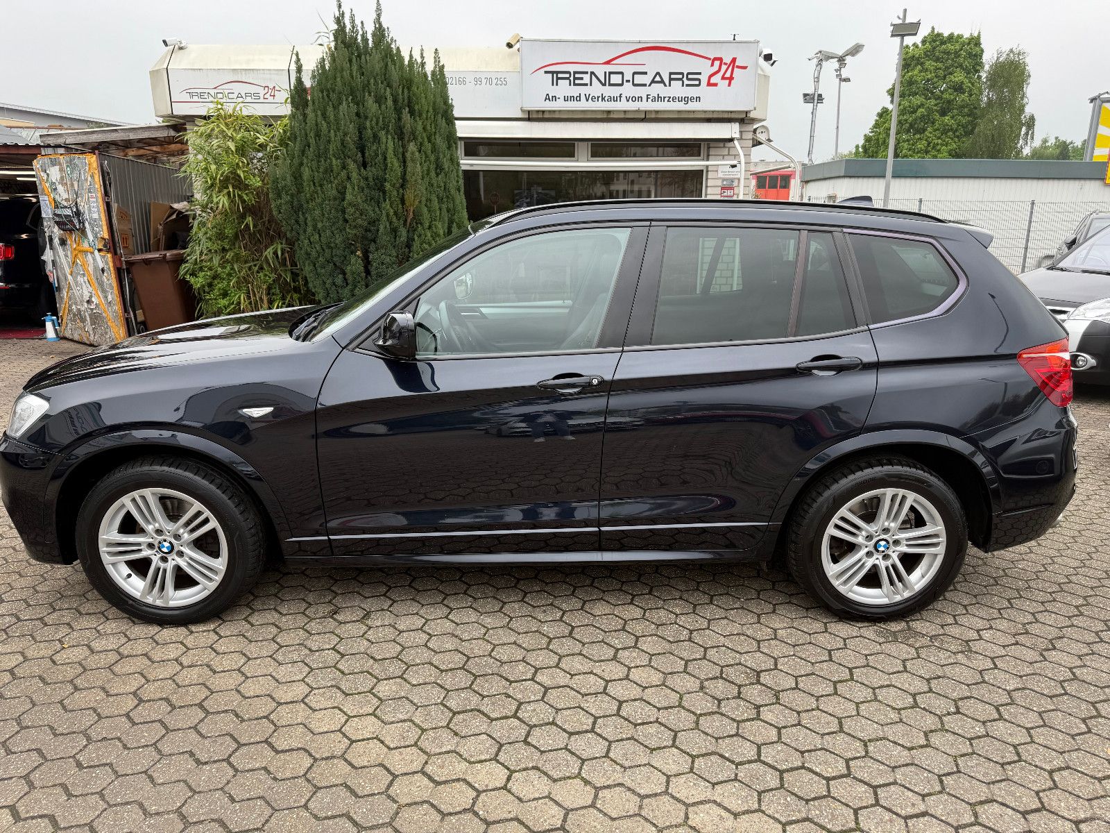 Fahrzeugabbildung BMW X3 xDrive 35 d*Pano*Leder*headup*M-Paket*